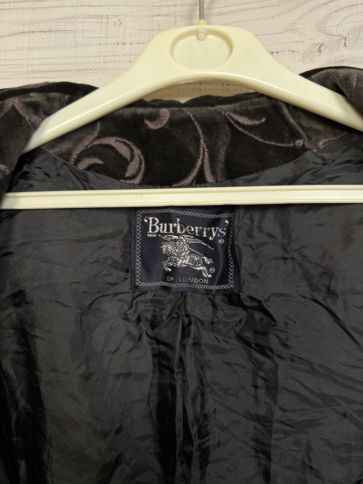 Burberry Burberry Velvet Jacket Over Logo Size Us 6 Size M / US 6-8 / IT 42-44 - 8 Thumbnail