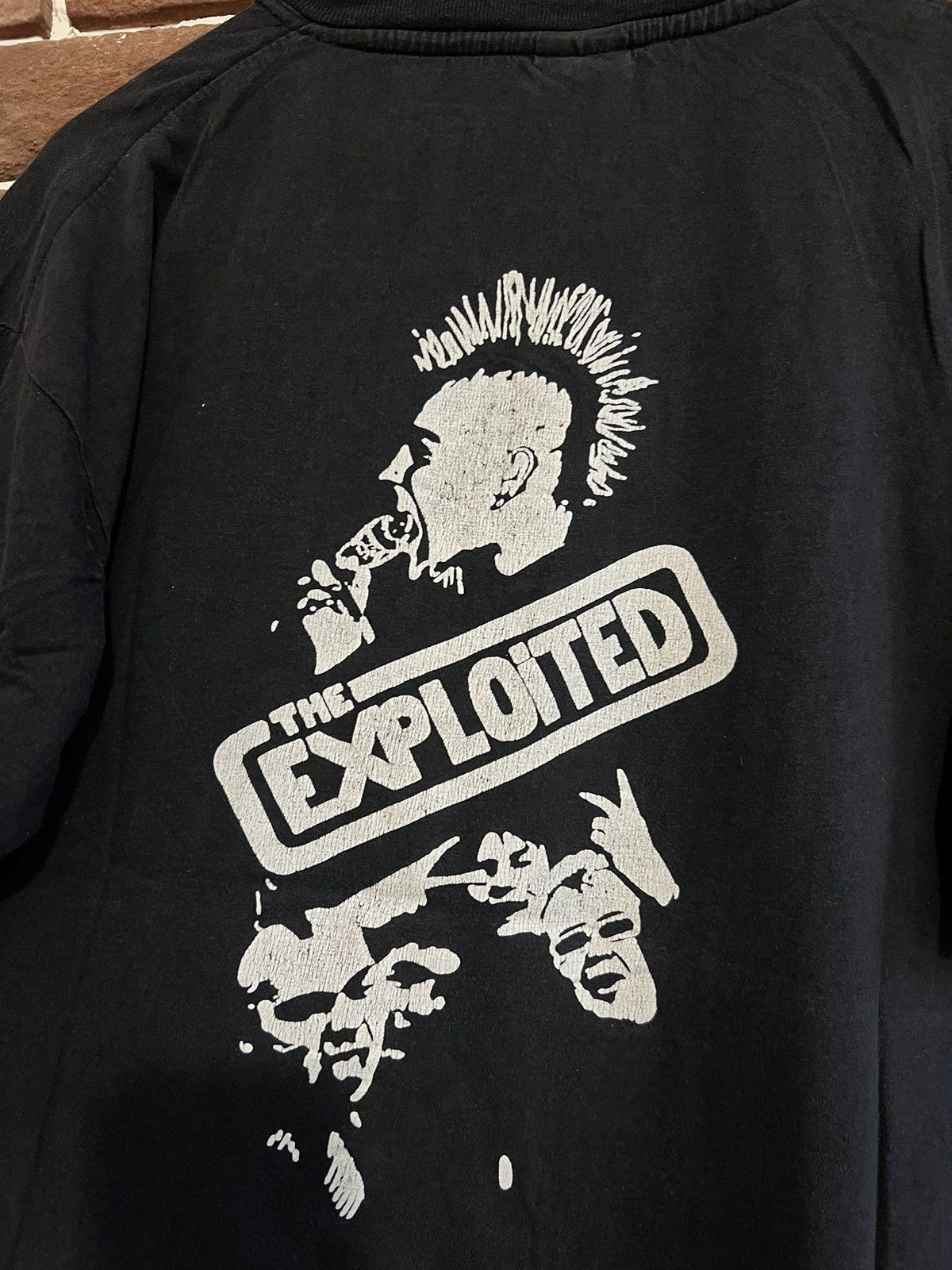Band Tees Rare Vintage 90s The Exploited Punk Invasion Band Tee Trashe Size US L / EU 52-54 / 3 - 4 Thumbnail
