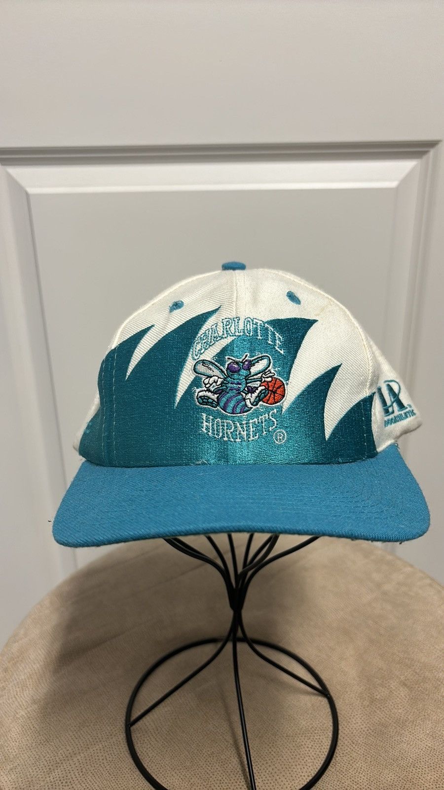 image of Logo Athletic Charlotte Hornets Hat in White, Men's