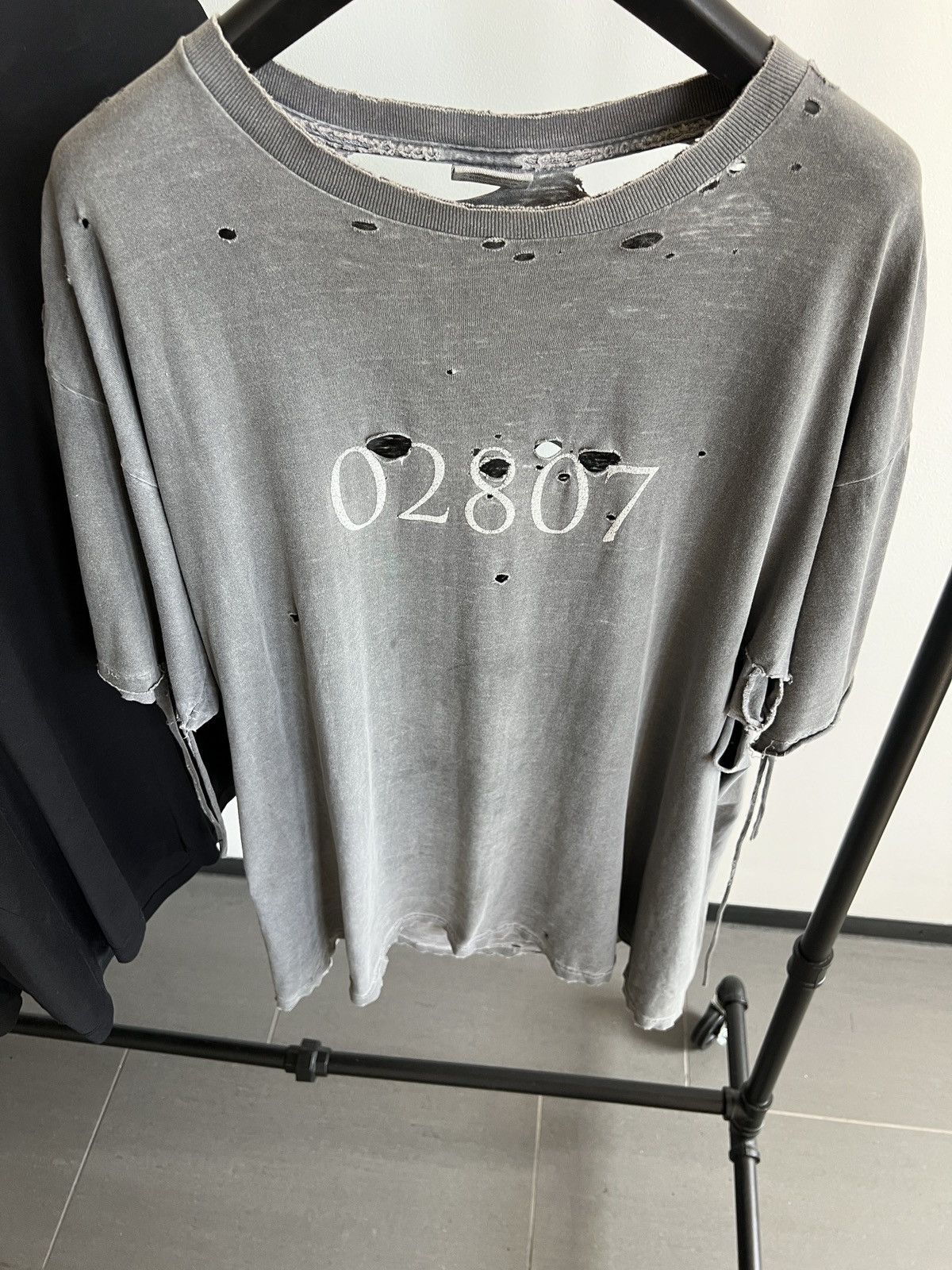 Vintage Vintage Thrashed Faded Distressed Oversized Numbers Tee Size US XL / EU 56 / 4 - 3 Thumbnail