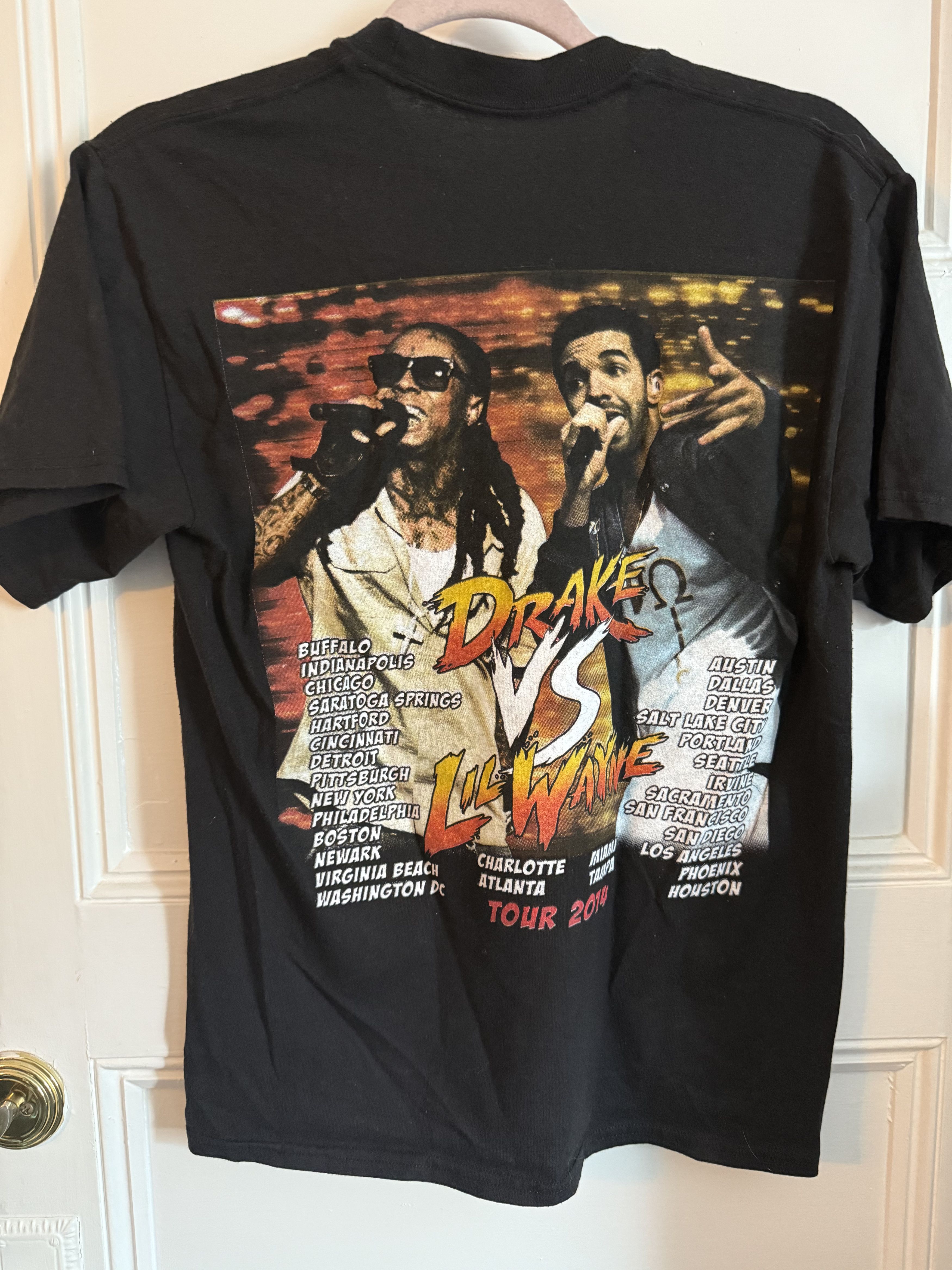 Rap Tees 2014 Drake vs Lil Wayne Tour Tee Shirt Size US M / EU 48-50 / 2 - 3 Thumbnail