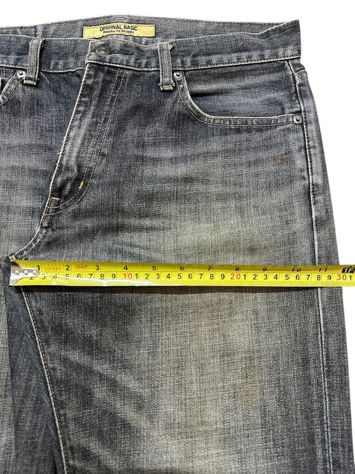 Uniqlo Vintage Japanese Uniqlo Faded Wash Style Loose Jeans Size US 32 / EU 48 - 14 Thumbnail