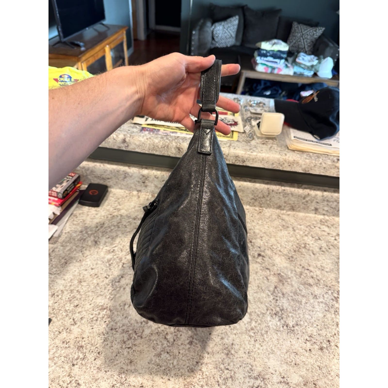 Vintage Botkier New York Black Metallic Leather Hobo Satchel Bag Purse Women Large Leather Black Metallic Finish Size ONE SIZE - 7 Thumbnail