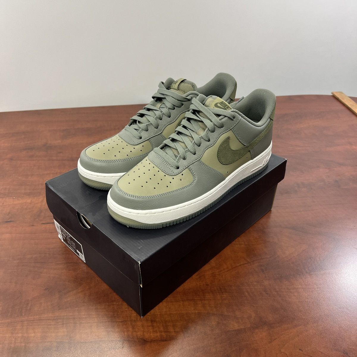 Nike NEW Nike Air Force 1 07 LV8 Stucco Olive Green Size US 10.5 / EU 43-44 - 1 Thumbnail