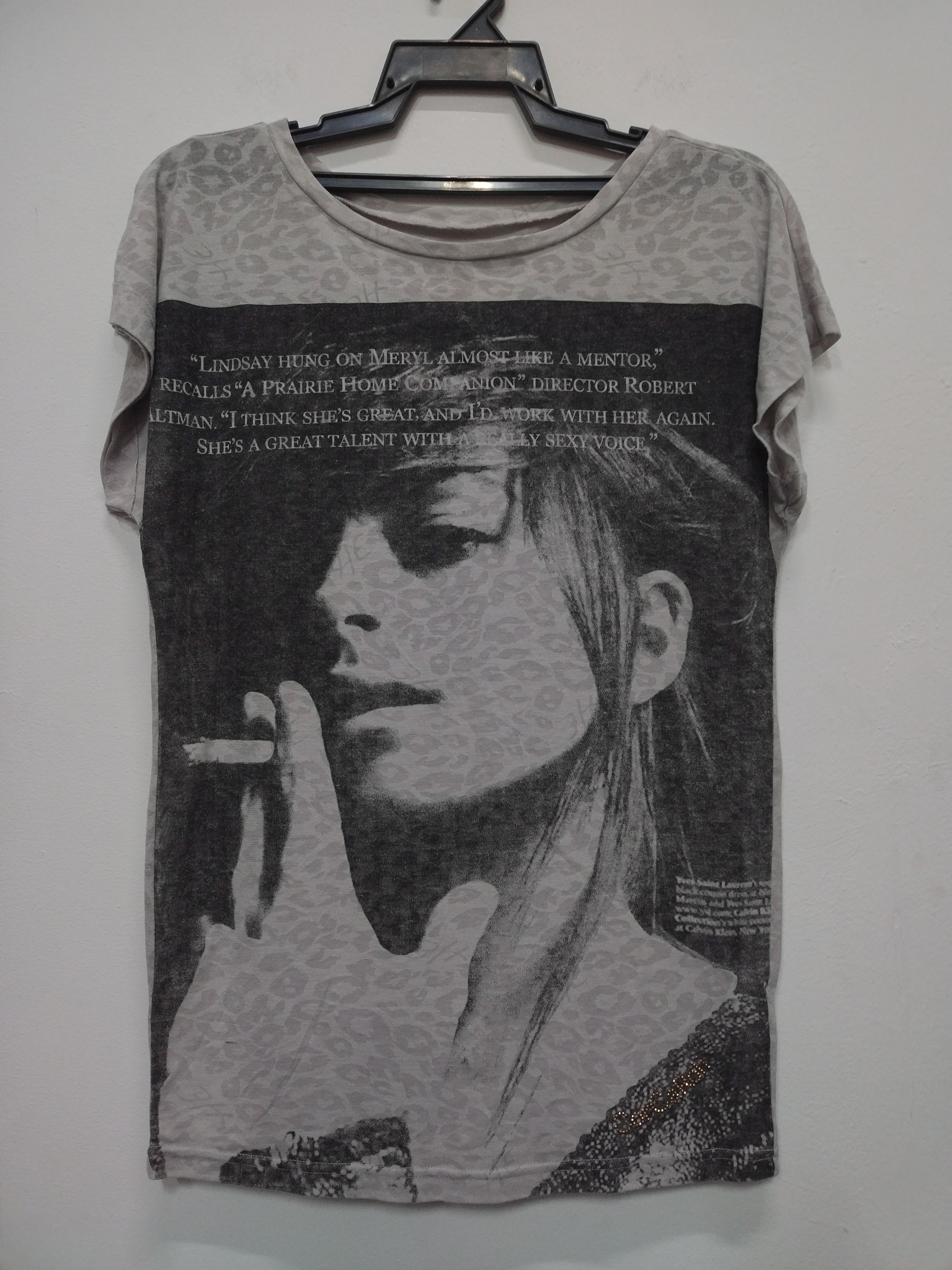 Japanese Brand 💥 Lindsay lohan X carcoroli awesome image T shirt blouse Size L / US 10 / IT 46 - 1 Thumbnail