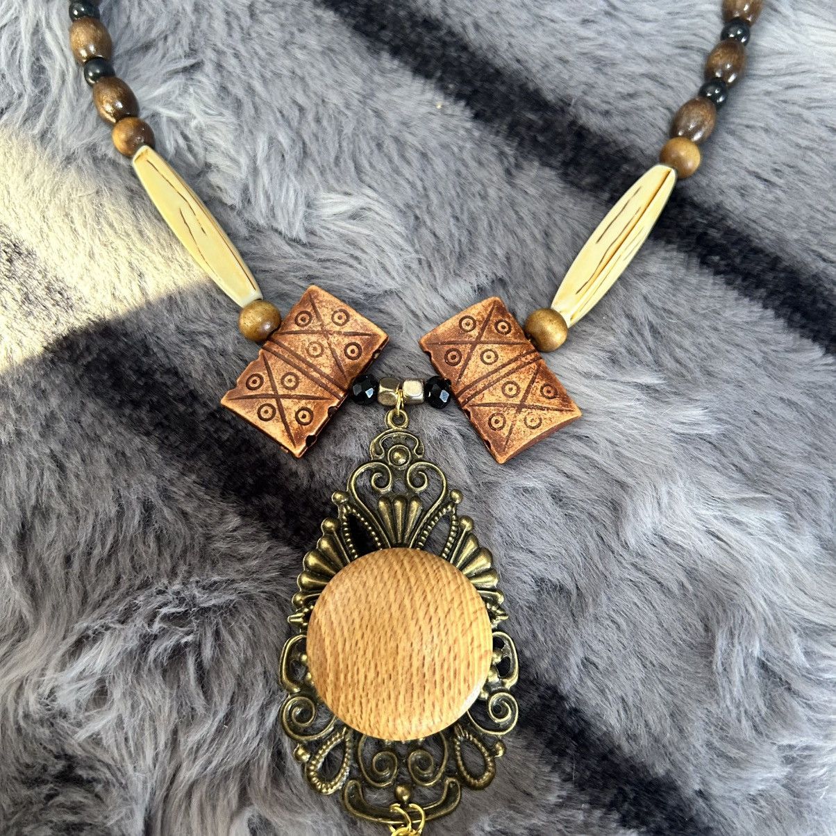 Handmade Handcrafted wood medallion filigree brass pendant necklace Size ONE SIZE - 6 Thumbnail
