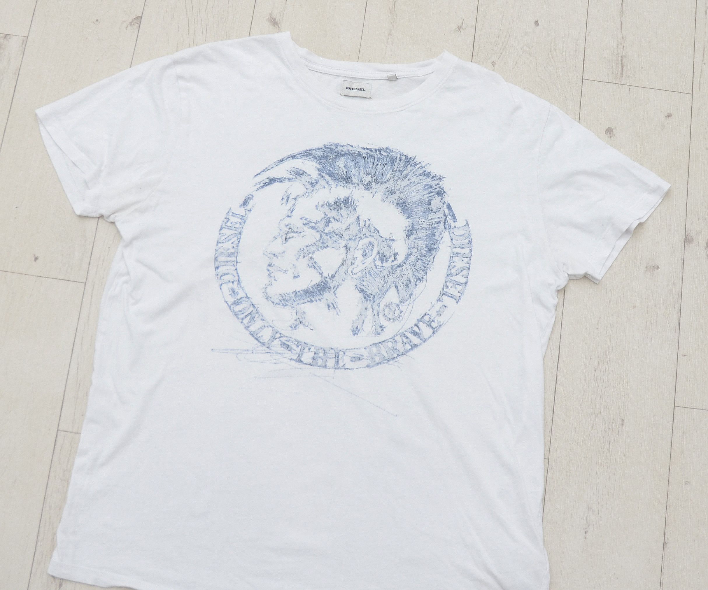 Diesel × Vintage Vintage Y2K Diesel Only The Brave Graphic Tee Big Logo Size US L / EU 52-54 / 3 - 2 Thumbnail