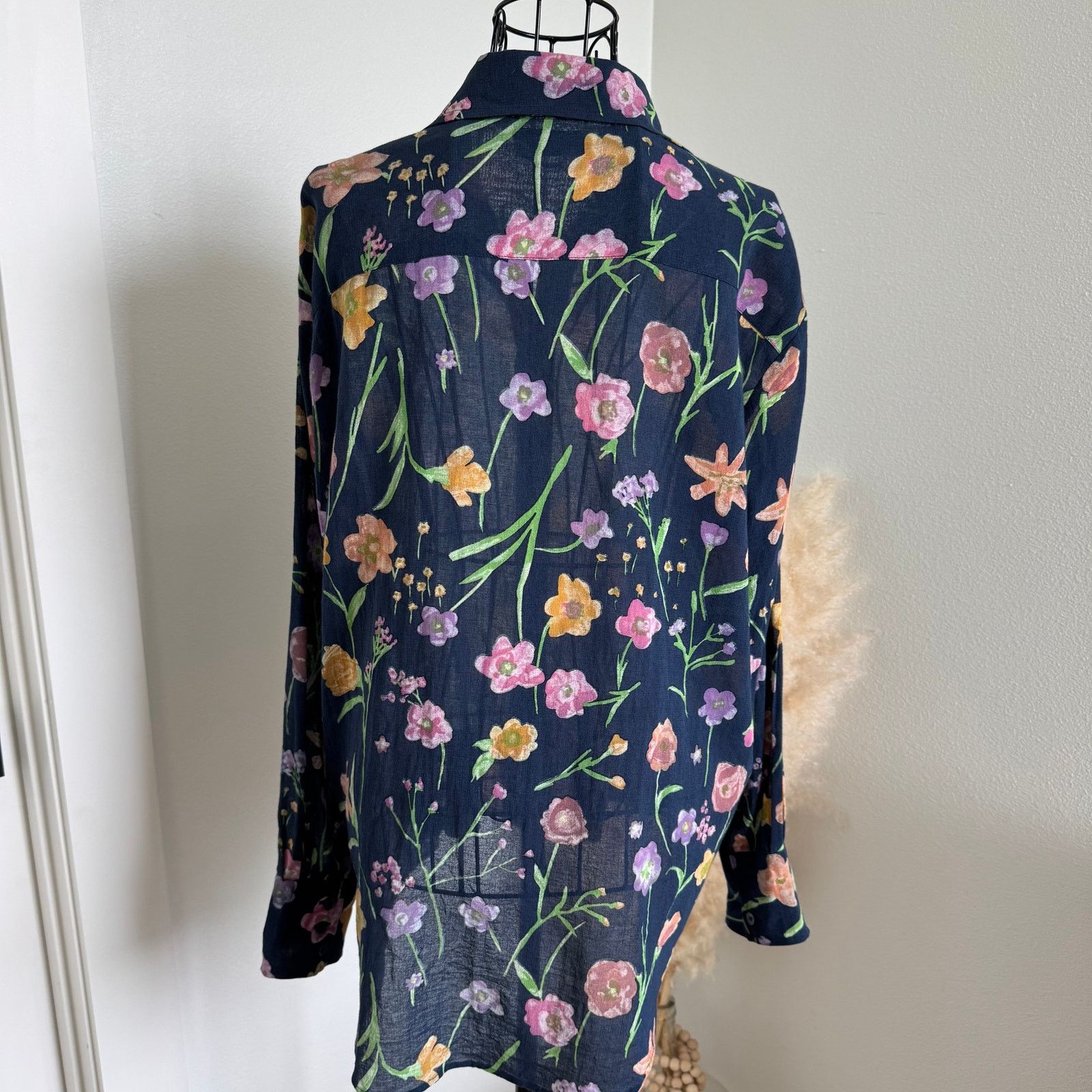 Yves Saint Laurent Vintage Yves Saint Laurent Variation Navy Floral Blouse 80s Size M / US 6-8 / IT 42-44 - 7 Thumbnail