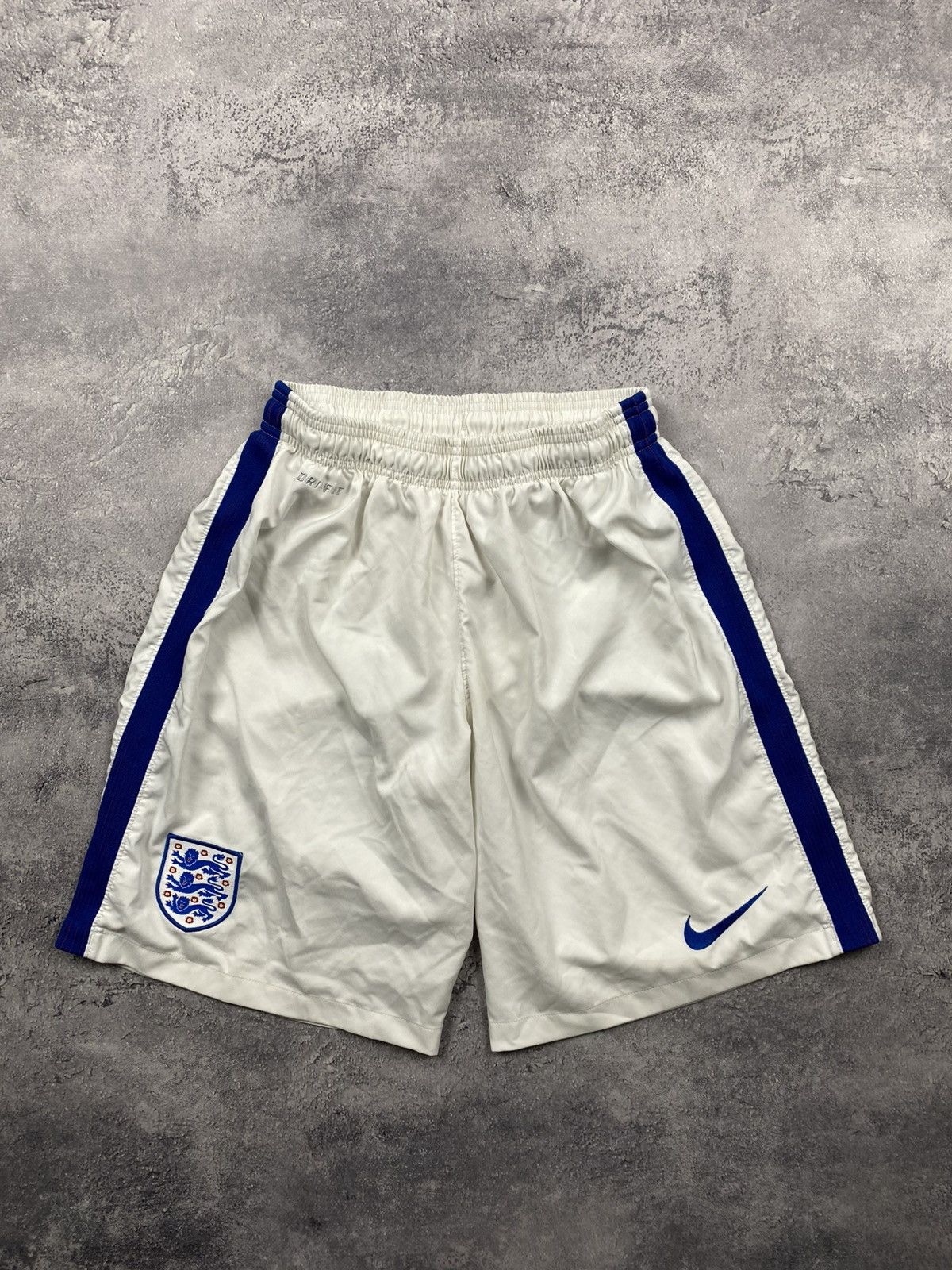 Nike Vintage Nike England Soccer Shorts Streetwear Swoosh Size M Size US 32 / EU 48 - 1 Thumbnail
