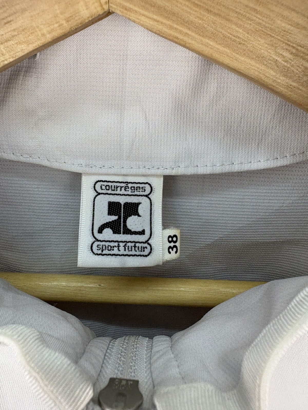 Courreges × Vintage Vintage Courreges Windbreaker Light Jacket size 38 Size US M / EU 48-50 / 2 - 3 Thumbnail