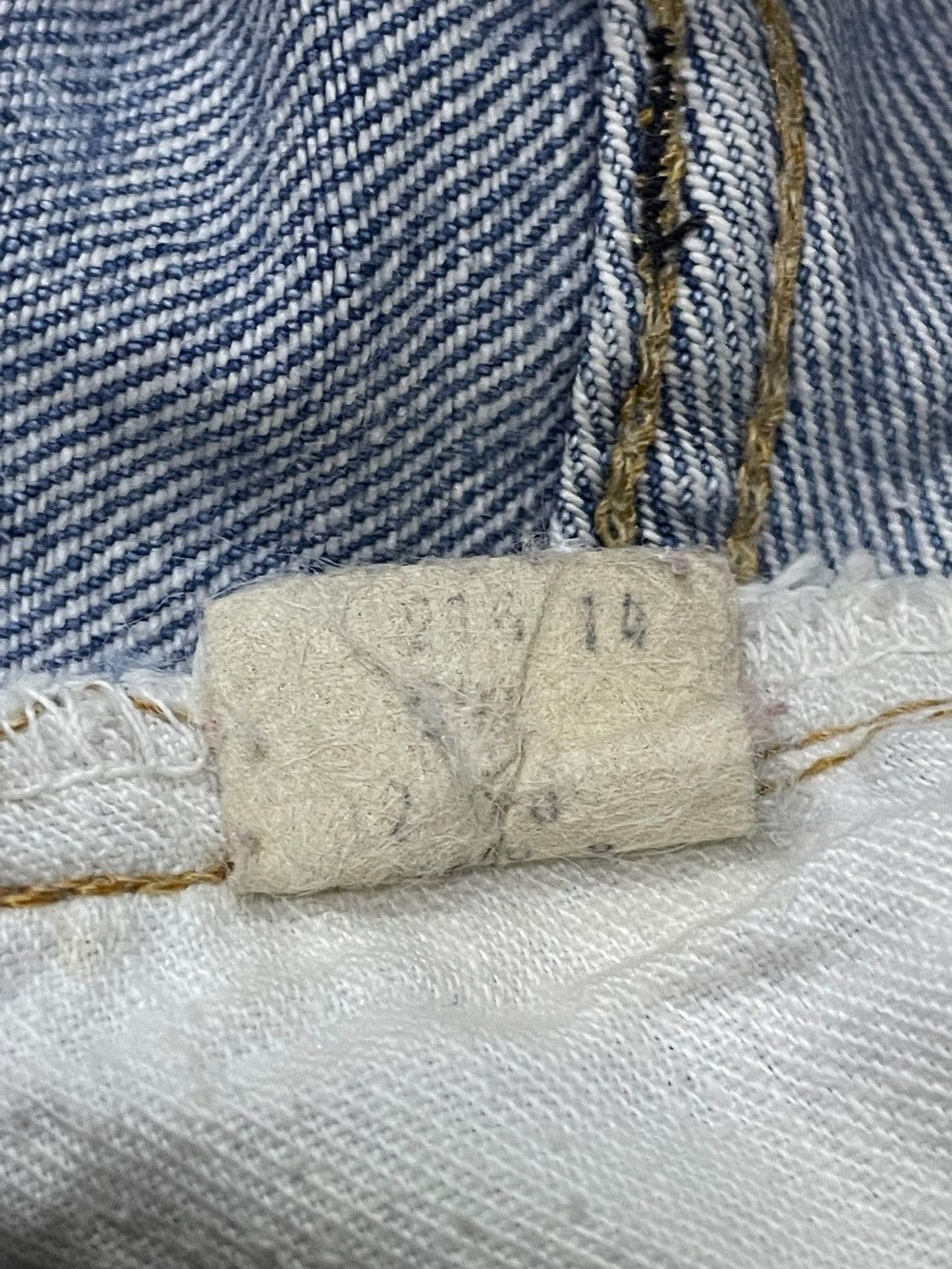 Levi's 60s Levis 501 Rindem Blank R Selvedge Top Button #6 Jeans Size US 30 / EU 46 - 24 Thumbnail