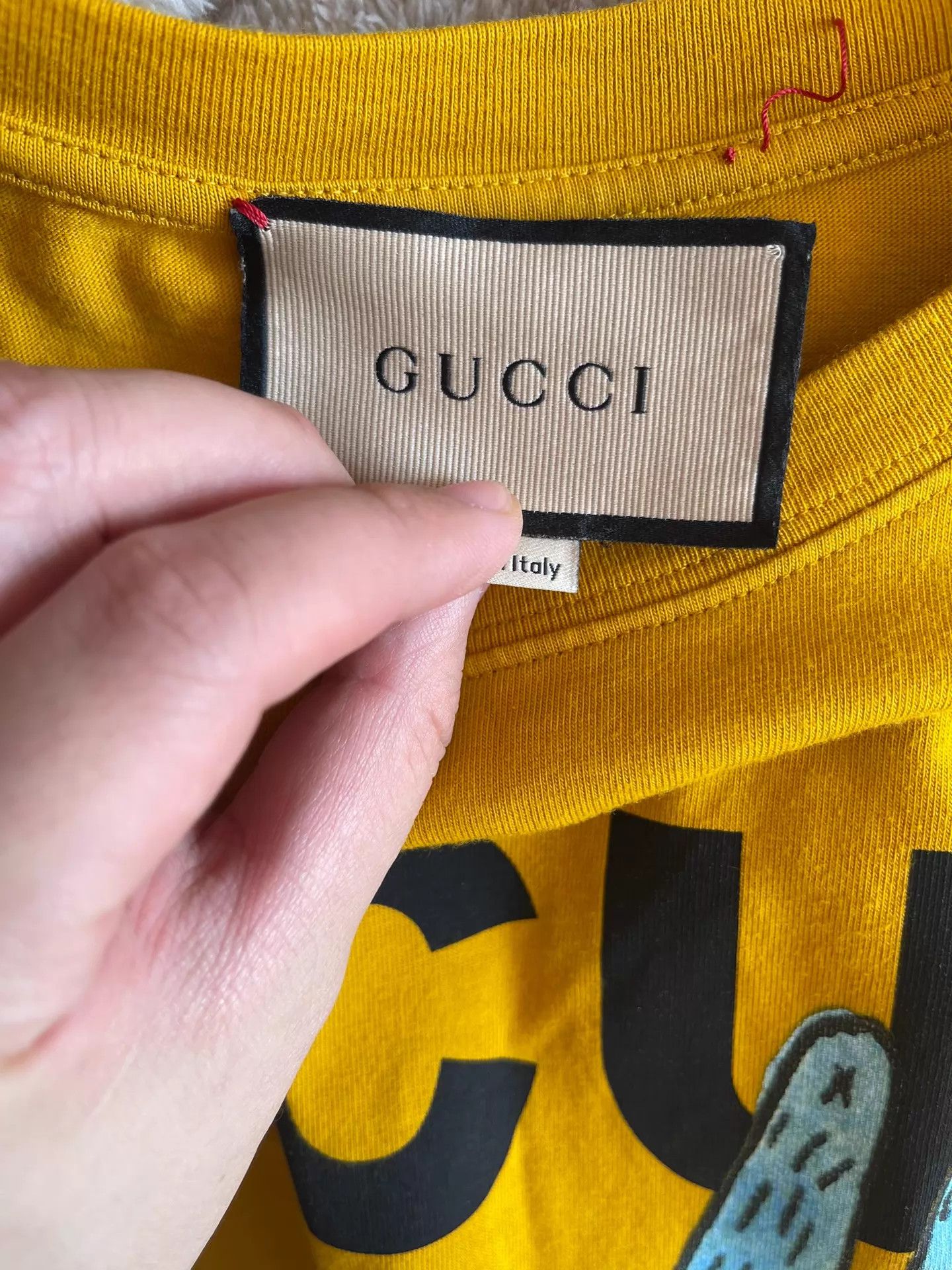 Gucci Gucci T-Shirt XS Fits L Like New Yellow Big Logo Cartoon Size US XS / EU 42 / 0 - 3 Thumbnail