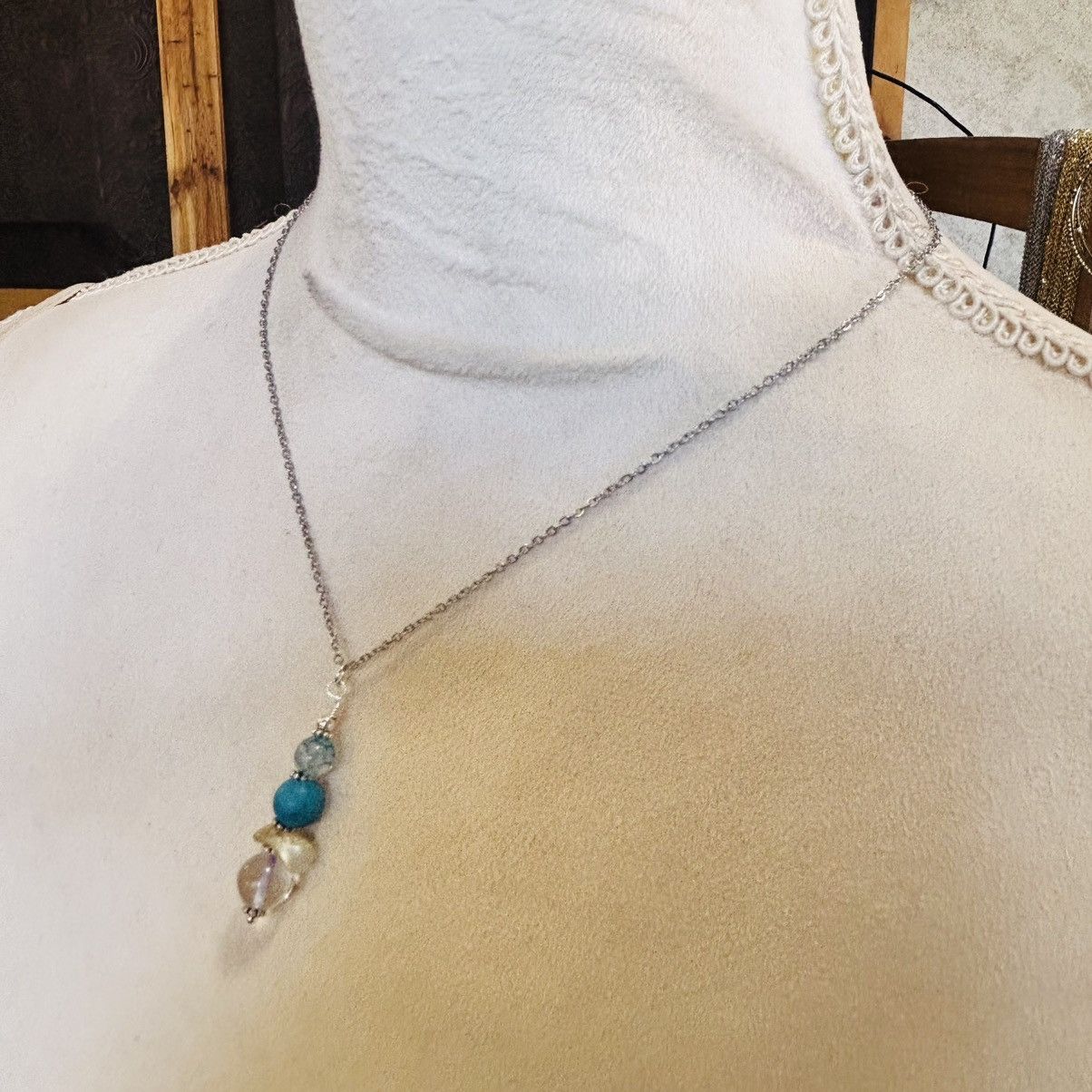 Handmade Handcrafted elegant genuine stone pendant on chain necklace Size ONE SIZE - 4 Thumbnail