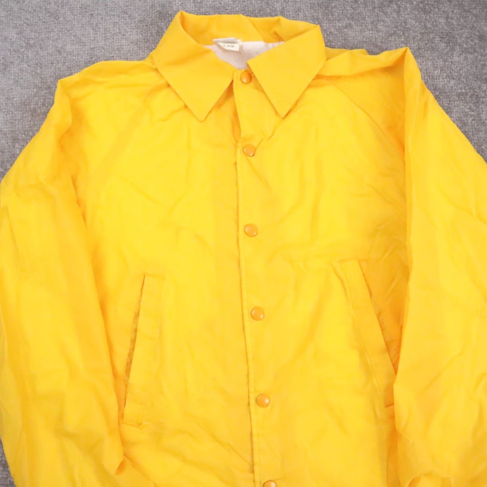 Jerzees VINTAGE JERZEES Russell Small Yellow Long Sleeve Satin Snap Collared Jacket Mens 80s Outdoor Sports Size US S / EU 44-46 / 1 - 5 Thumbnail