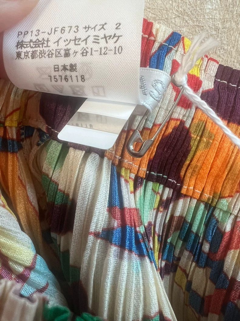 Issey Miyake Issey Miyake size:2 Colorful Christmas limited edition str Size 22" - 4 Thumbnail