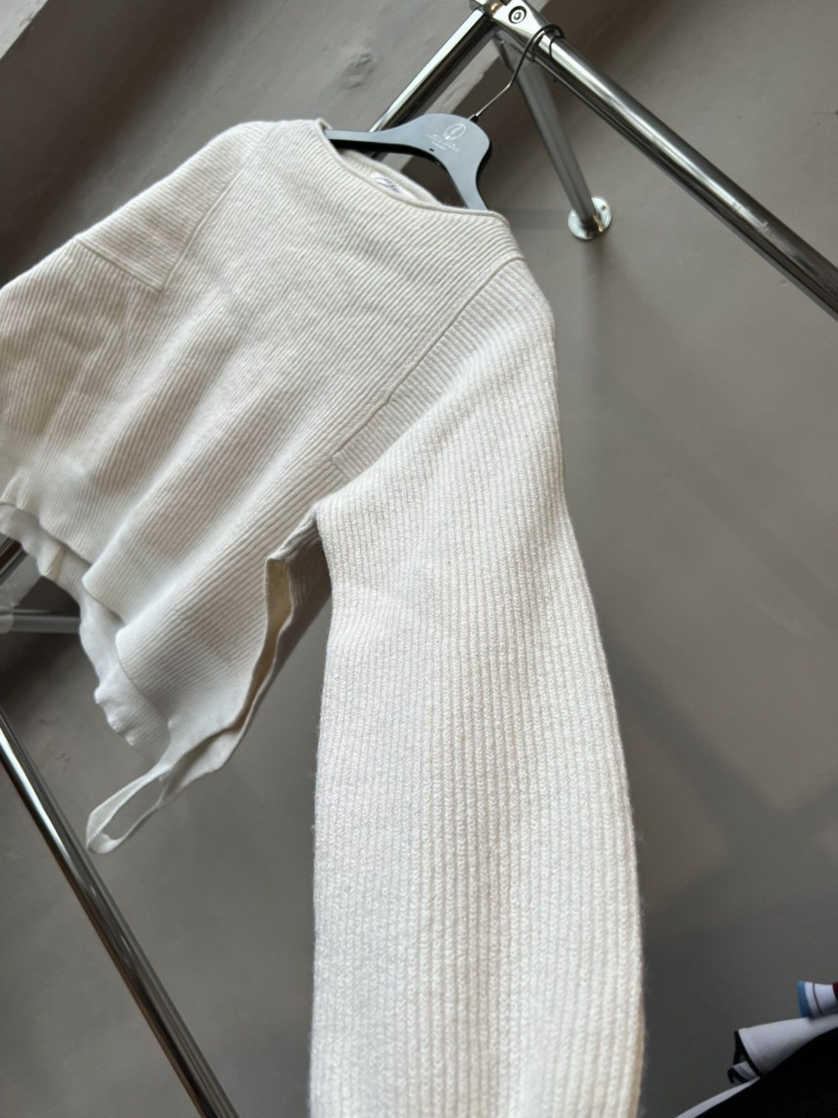 Helmut Lang HELMUT LANG CASHMERE/WOOL ASYMMETRIC WHITE SWEATER KNIT SZ S Size S / US 4 / IT 40 - 7 Thumbnail