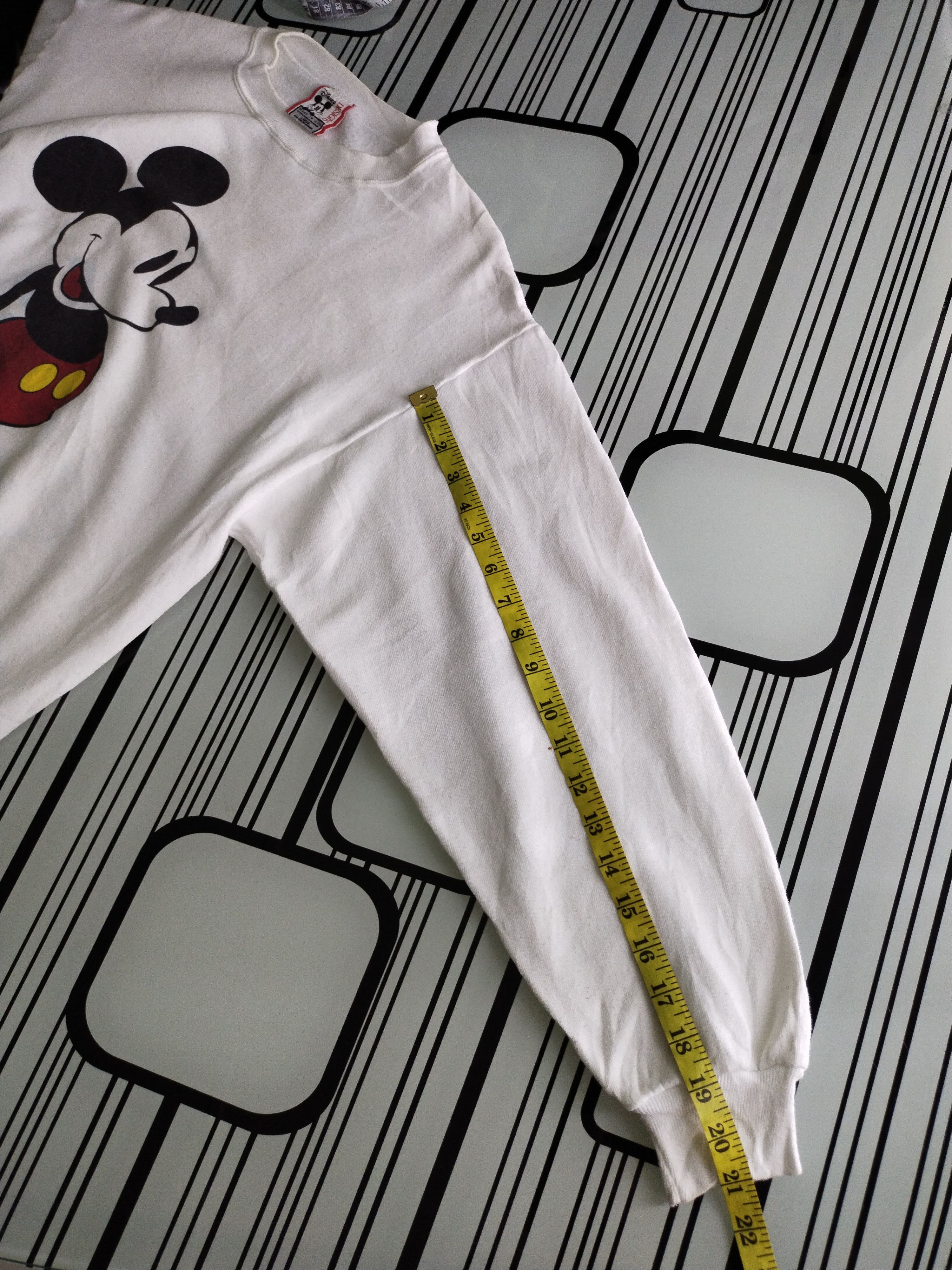 Cartoon Network 🔥 Vtg Mickey Mouse Yellow Shoe Sweatshirt Size US L / EU 52-54 / 3 - 11 Thumbnail