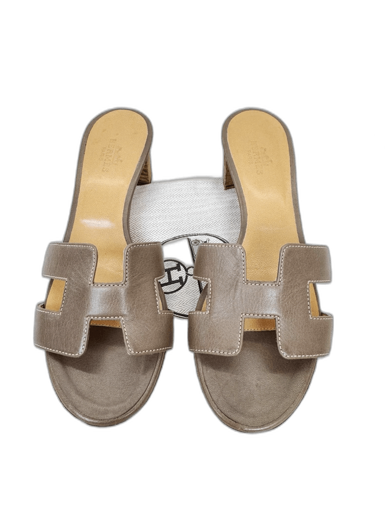 Hermes Hermes Chunky Heel Sandals Size 35-2506 Size US 5 / IT 35 - 1 Thumbnail