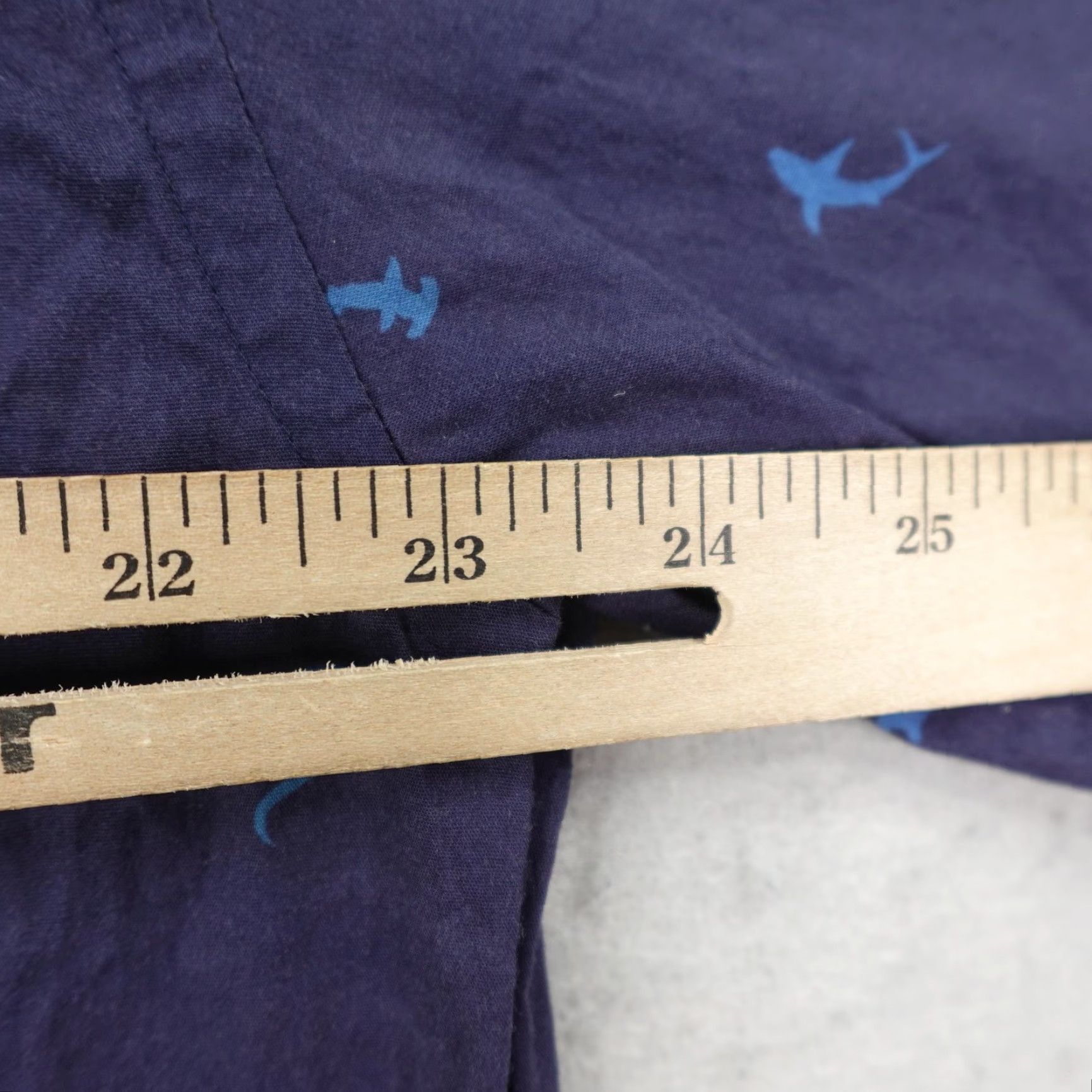 Peter Millar VINTAGE? (No) Peter Millar Shirt Men Large Navy Blue Shark Print Performance Flex Button-Up Short Sleeve Adult Large Blue Shark Beach Casual Travel Size US L / EU 52-54 / 3 - 7 Thumbnail