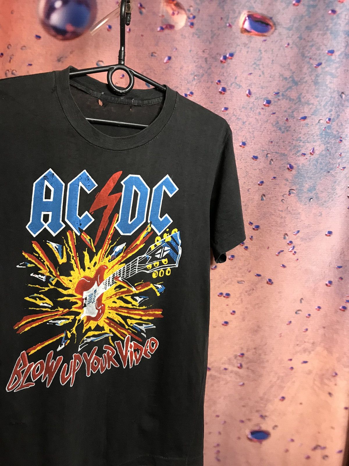 AC/DC × Band Tees × Vintage Vintage Ac Dc Blow Up Your video band rock tee Size US S / EU 44-46 / 1 - 1 Thumbnail