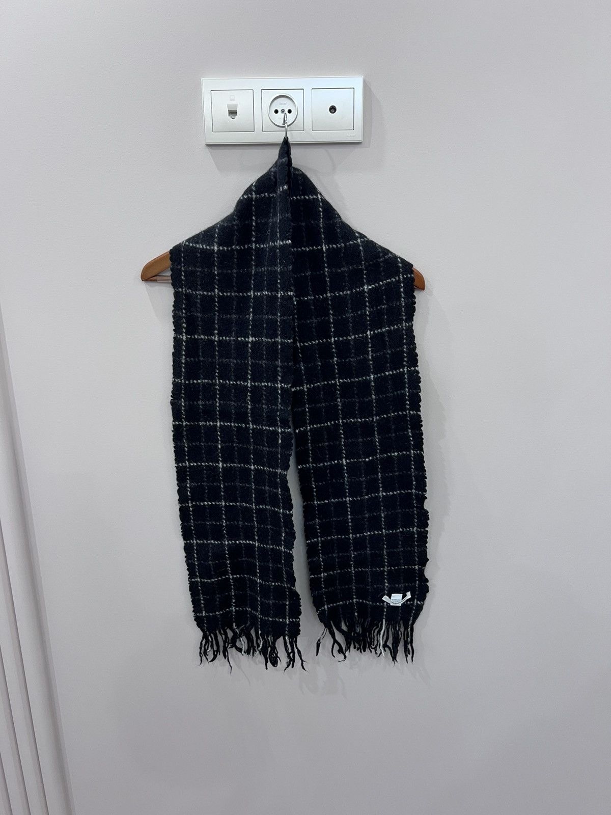 Johnstons Of Elgin VERY RARE wool scarf Johnstons of Elgin scotland Size ONE SIZE - 1 Thumbnail