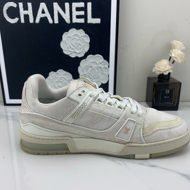 Louis Vuitton Louis Vuitton Trainer Classic Sneaker for Men -2508 Size US 8 / EU 41 - 9 Thumbnail