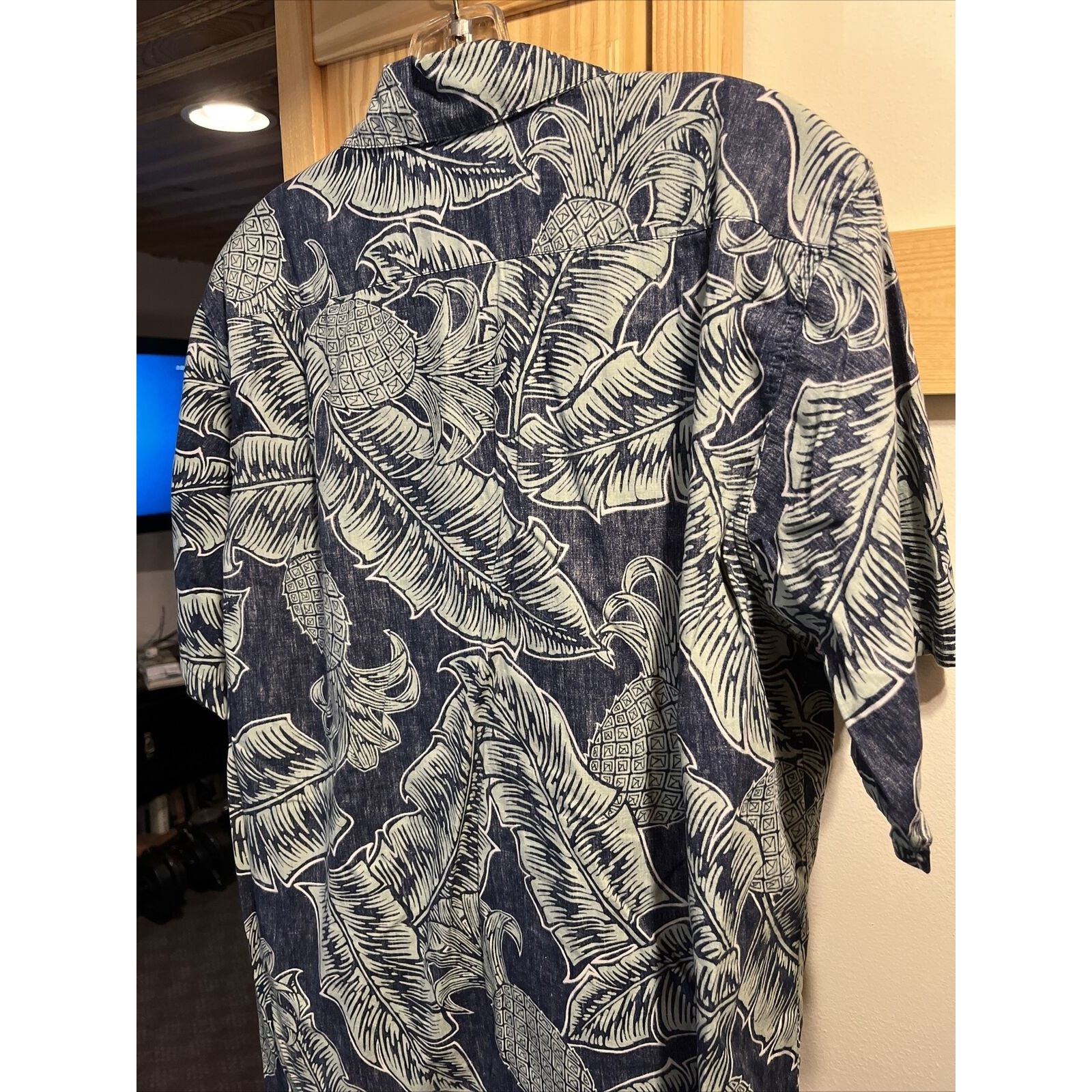 Other Go Barefoot Men’s M Blue Floral SS Cotton Hawaiian Shirt Size US M / EU 48-50 / 2 - 15 Thumbnail