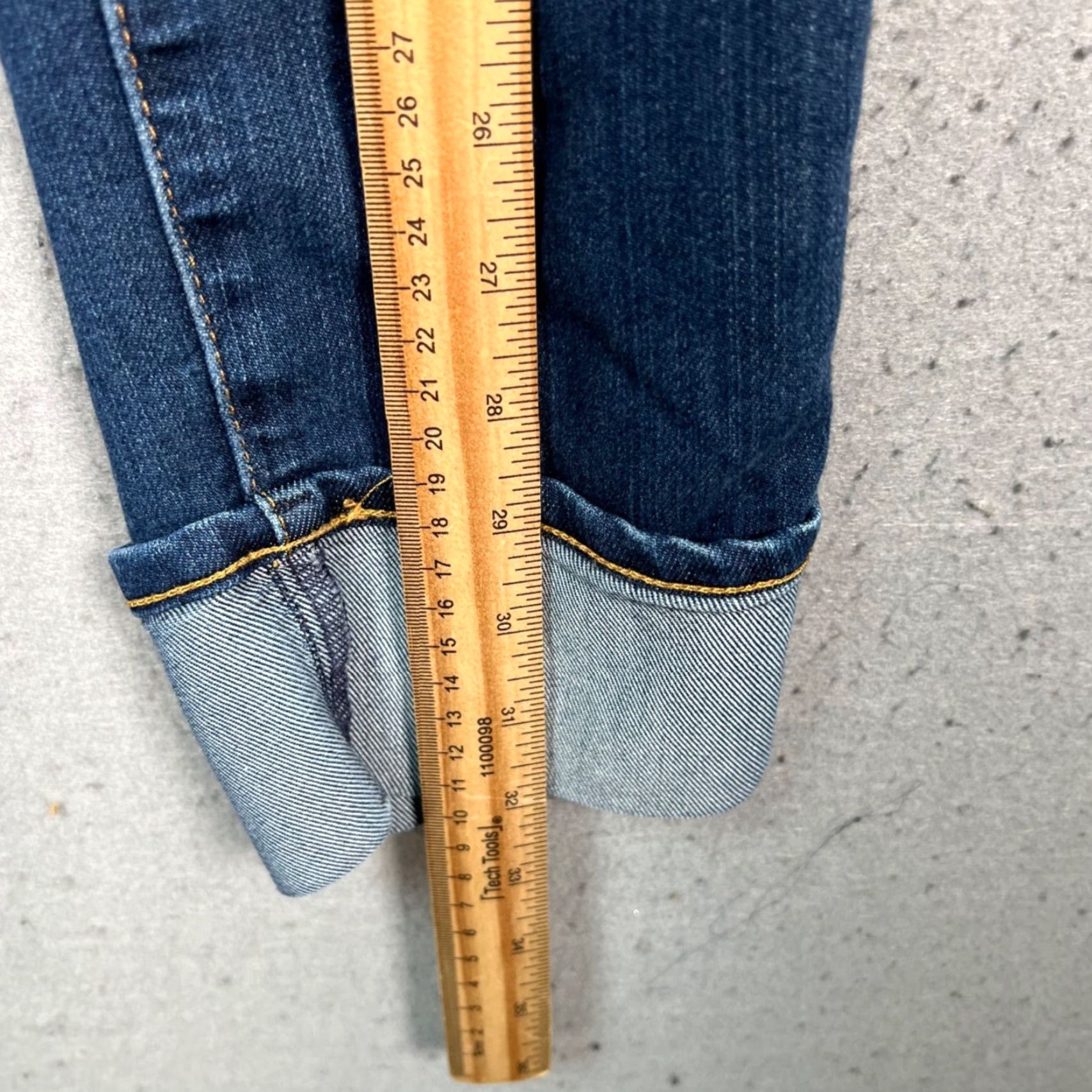 Denime AG Adriano Goldschmied The Stevie Cuff Jeans Slim Straight Blue Denim 28 Womens Jeans 5-Pocket Design Vintage No N/A Size 30" / US 8 / IT 44 - 7 Thumbnail