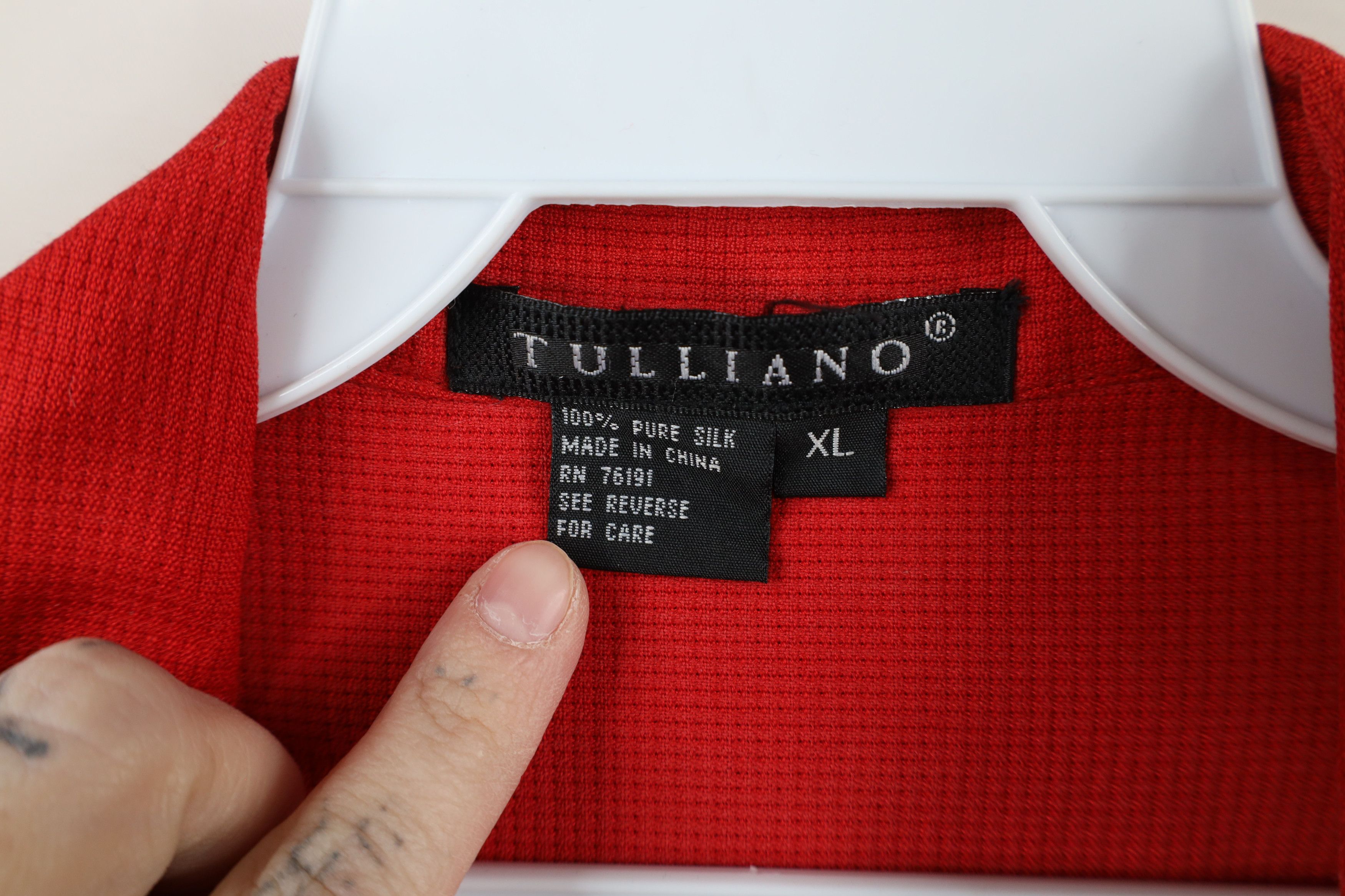 Vintage Vintage 90s Streetwear Silk Short Sleeve Button Shirt Red Size US XL / EU 56 / 4 - 8 Thumbnail