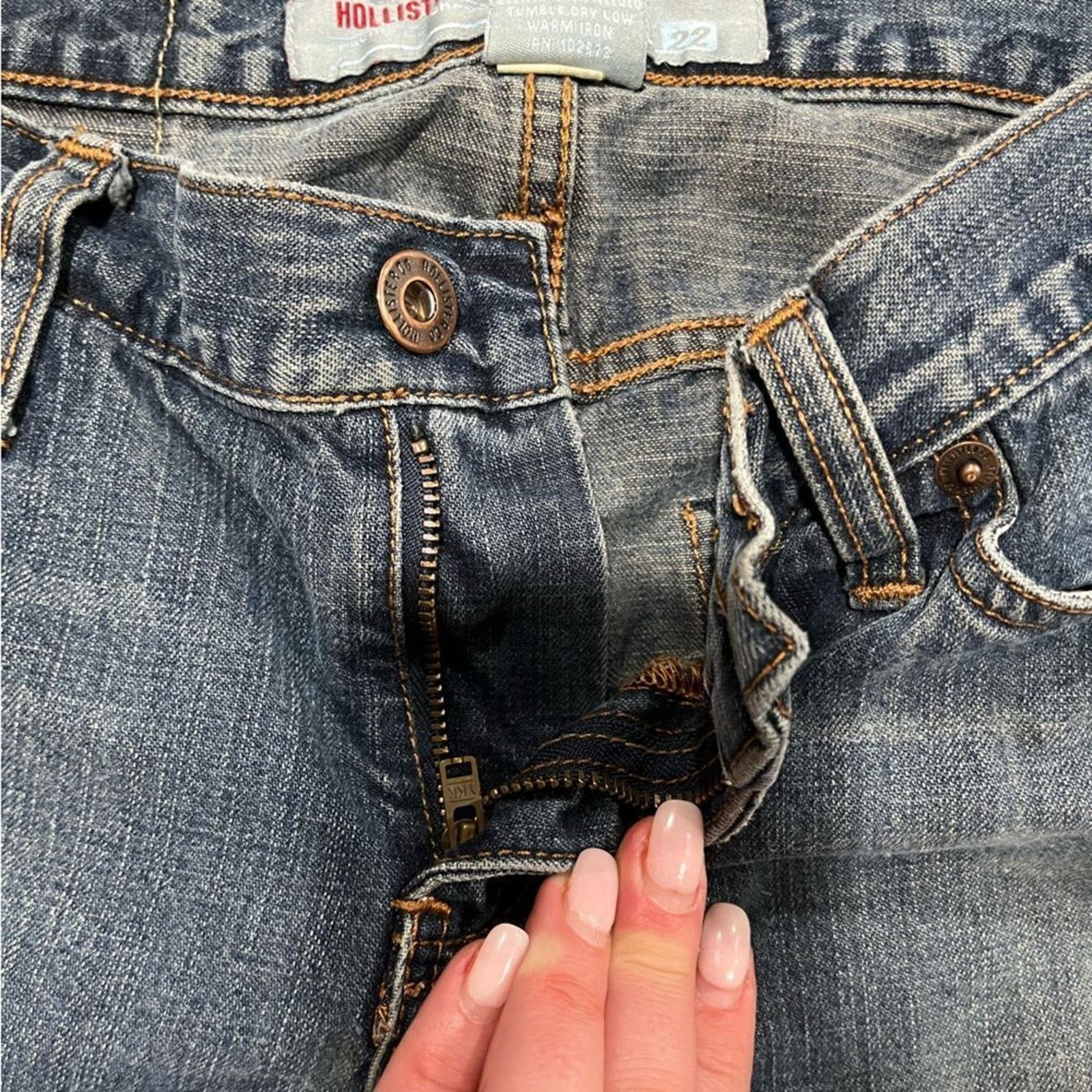 Hollister Hollister & Co Pacific Merchants Cuffed Cropped Jeans Sz 22 Size 34" / US 12 / IT 48 - 3 Thumbnail