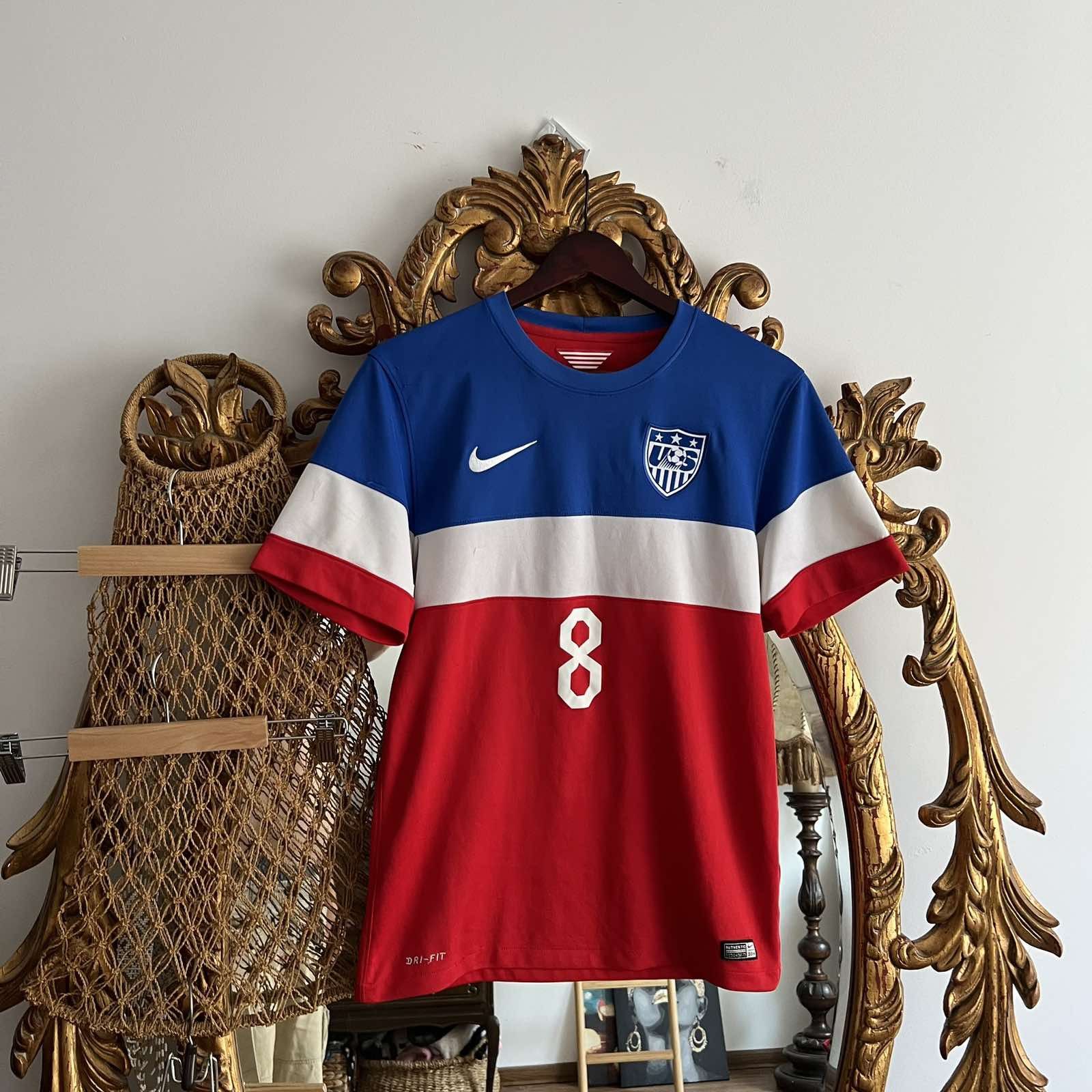 Nike Nike USA Soccer jersey Football Dempsey #8 Maglia Sz S Size US S / EU 44-46 / 1 - 1 Thumbnail