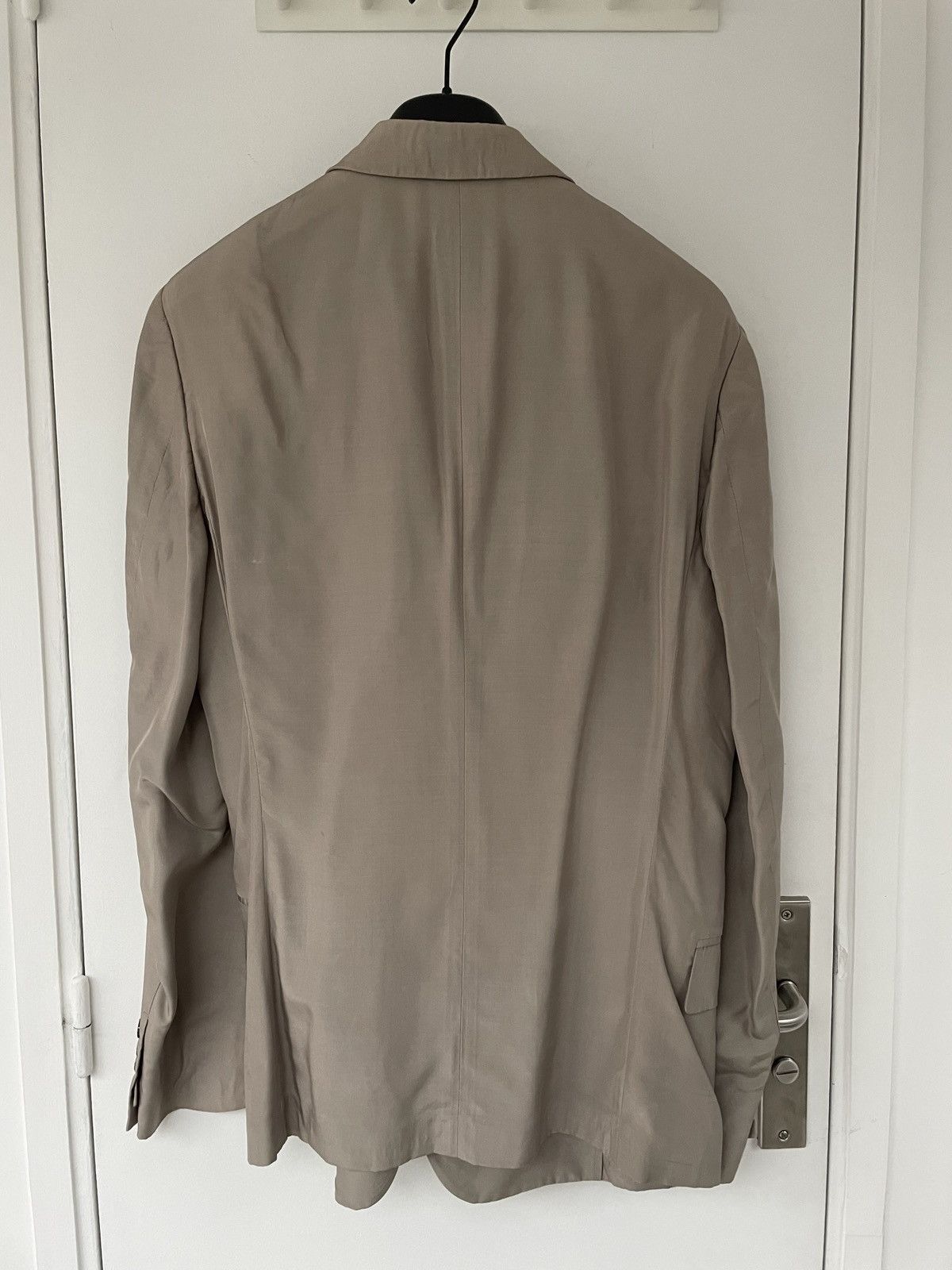 Yves Saint Laurent Yves Saint Laurent light beige silk jacket Size 48R - 2 Thumbnail
