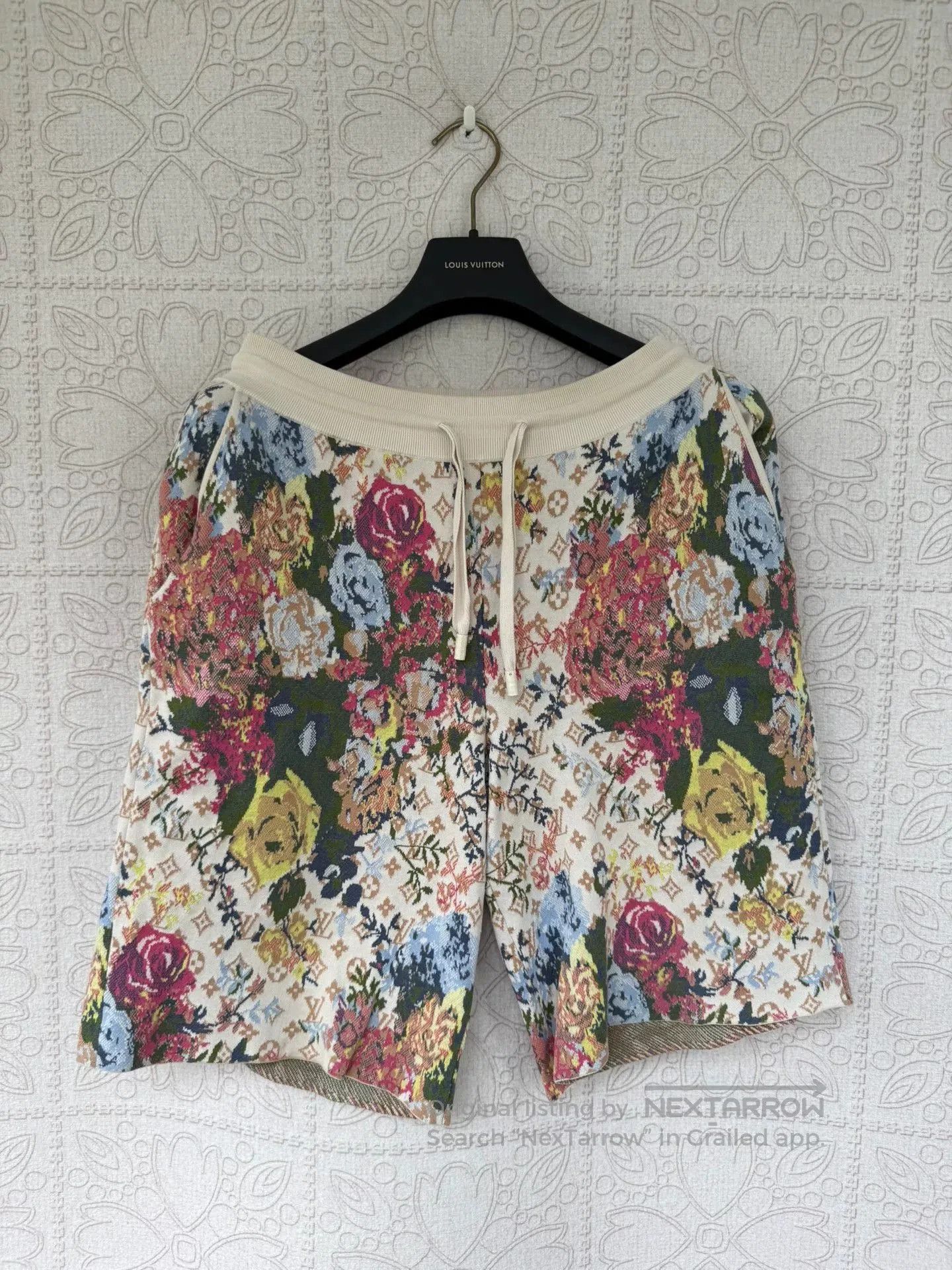Louis Vuitton louis vuitton floral printed knit shorts. Size 26" / US 2 / IT 38 - 1 Thumbnail