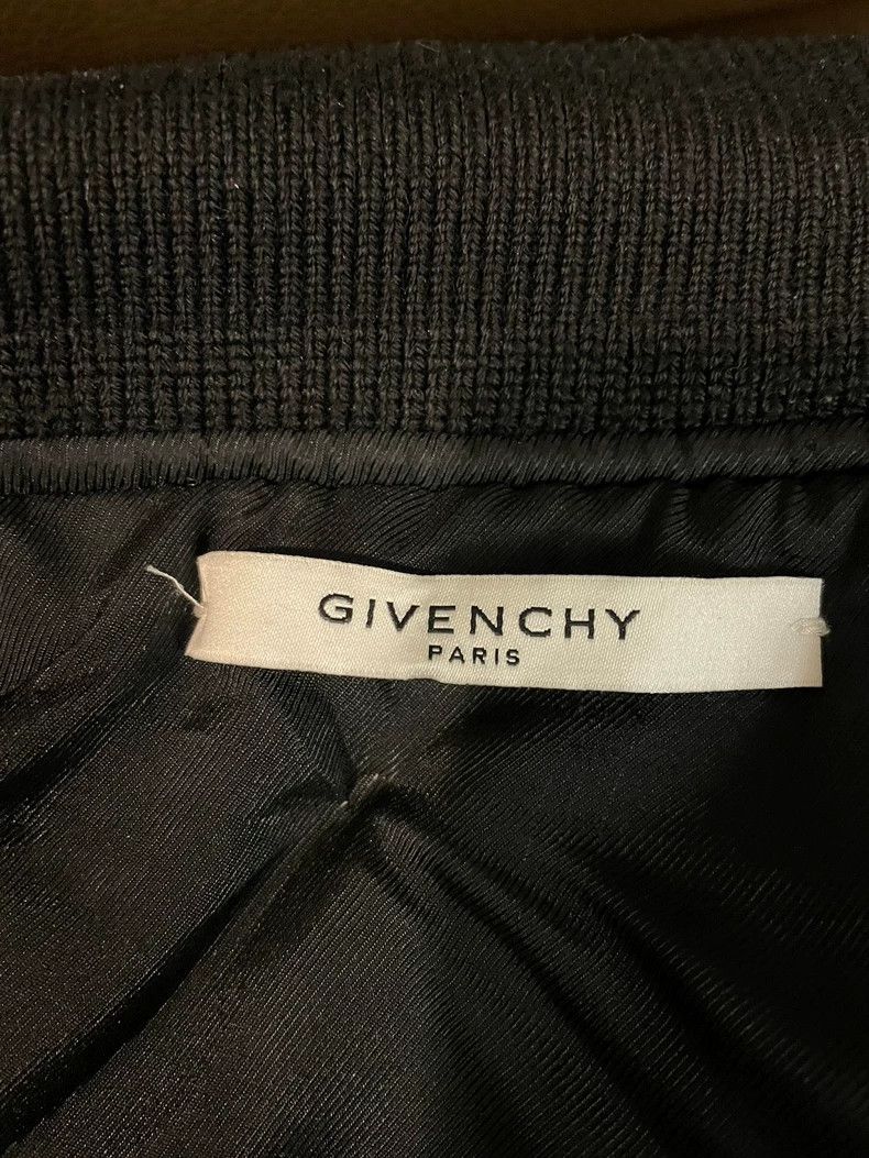 Givenchy Givenchy Embroidered back Demon's eye Bomber jacket cotton Size US S / EU 44-46 / 1 - 3 Thumbnail