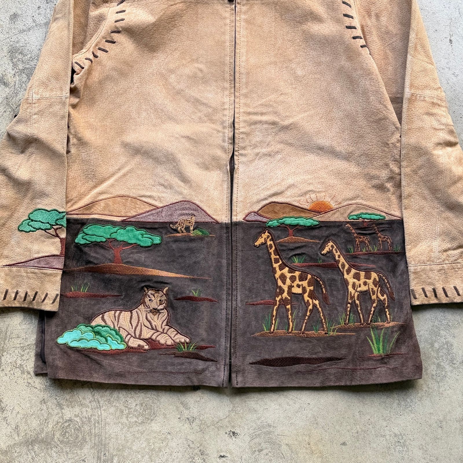 Quacker Factory Vintage 80s Suede Safari Animal Embroidered Leather Jacket S Size S / US 4 / IT 40 - 2 Thumbnail