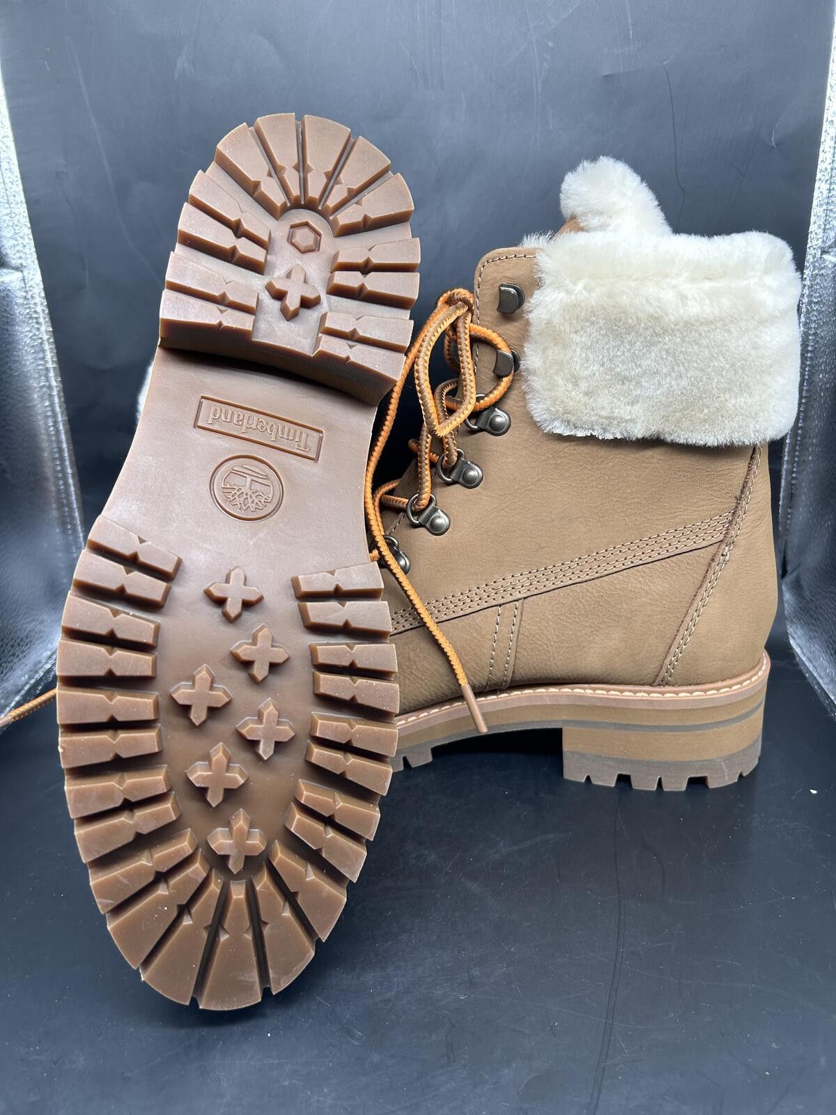 Timberland Timberland Courmayeur Valley 6" Waterproof Shearling Boot Size US 8.5 / IT 38.5 - 1 Thumbnail