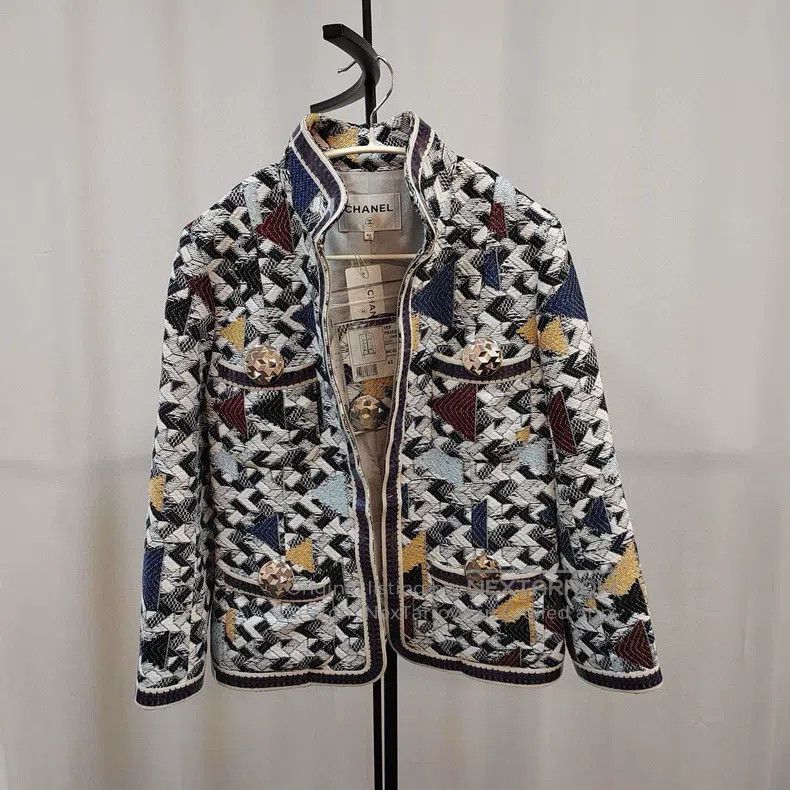Chanel Chanel Coat Size M / US 6-8 / IT 42-44 - 1 Thumbnail
