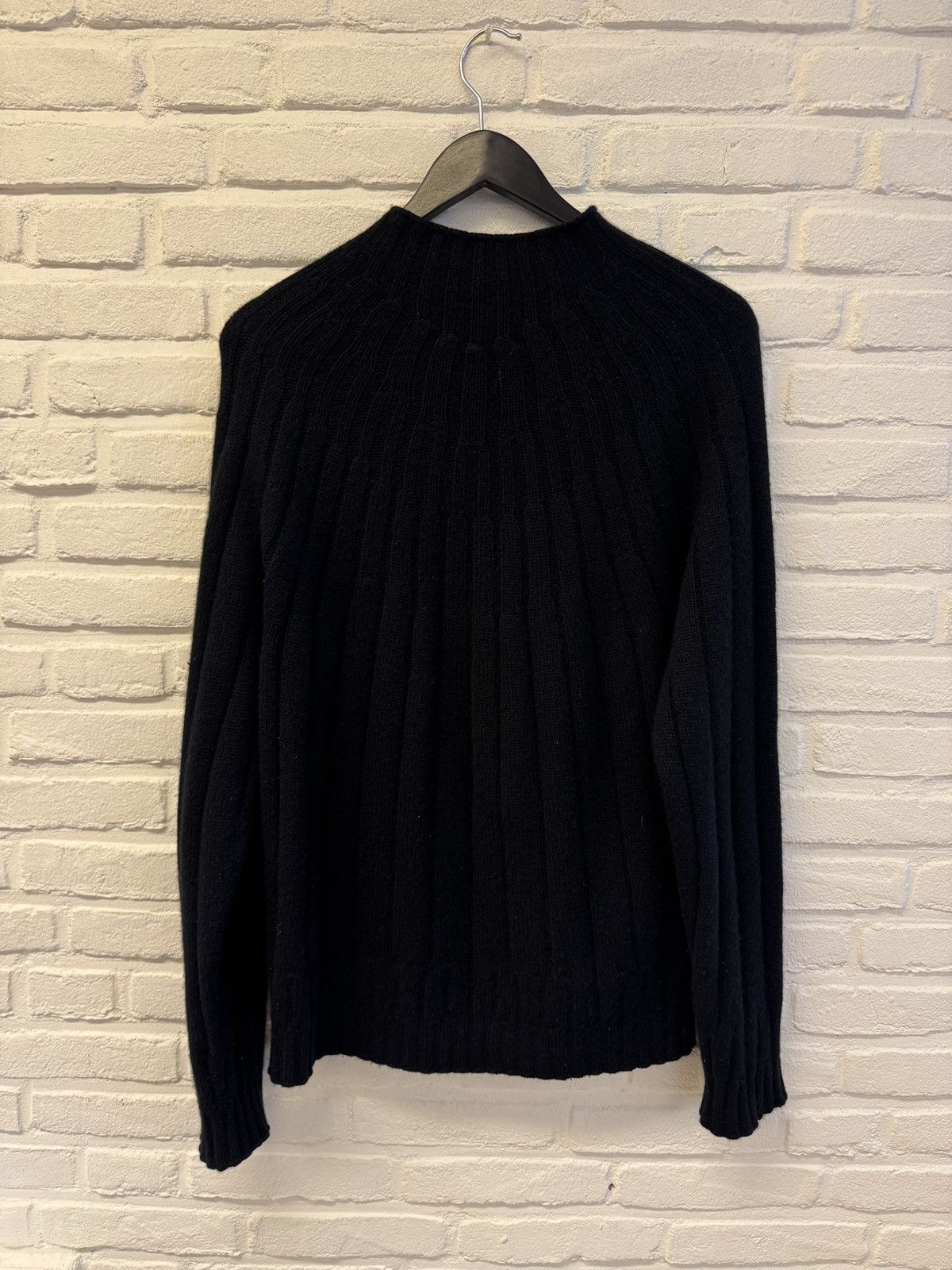 Hermes Hermes 100% cashmere knit with leather pull tab Size US L / EU 52-54 / 3 - 5 Thumbnail