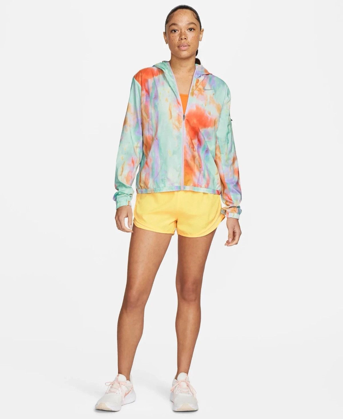 Nike Nike WMNS Lightweight Running Jacket Size US S / EU 44-46 / 1 - 19 Thumbnail