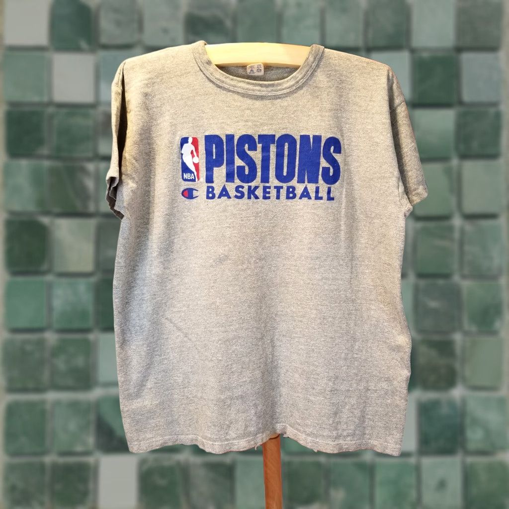 Champion VINTAGE Detroit Pistons Champion 88/12 Gray Single Stitch T-Shirt SZ XL Men Champion Shirt Crew Neck Short Sleeve Cotton 1980s NBA Logo Size US XL / EU 56 / 4 - 1 Thumbnail