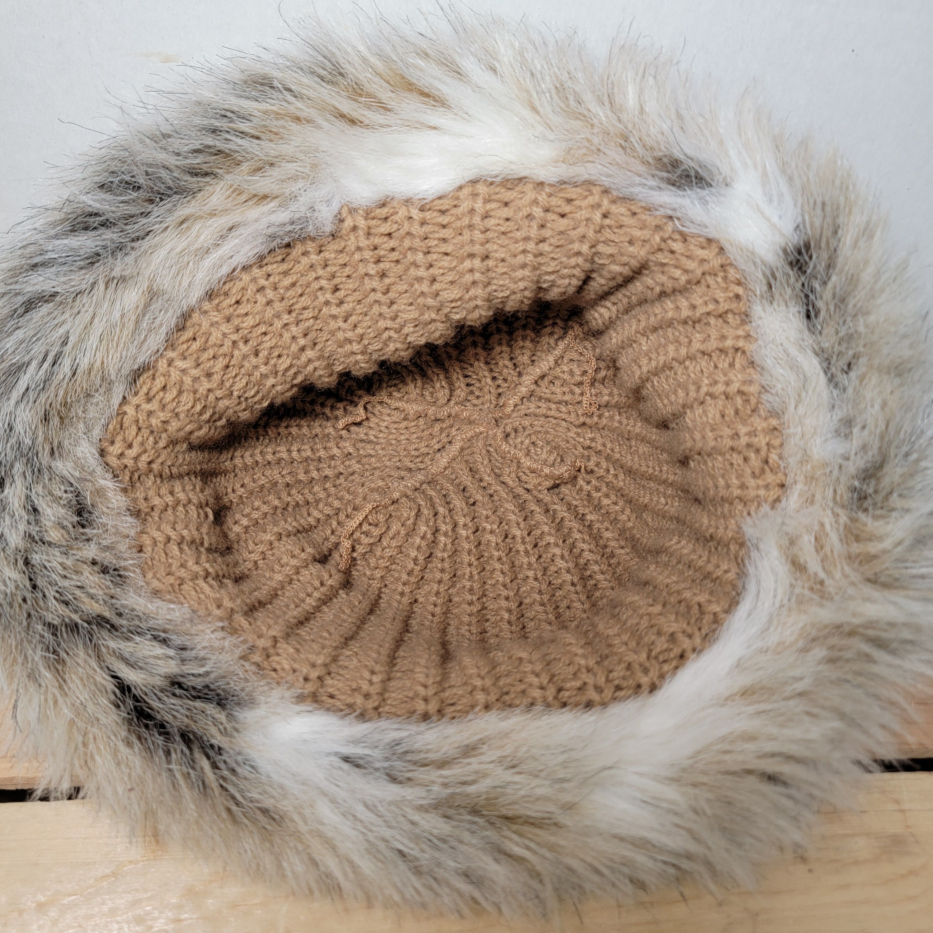 Other Brown Knit Winter Hat w/ Faux Fur Brim Size ONE SIZE - 6 Thumbnail