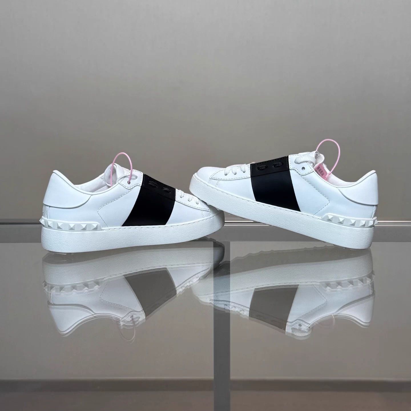 Valentino Valentino Open Studded White Sneakers 35.5 Size US 5 / IT 35 - 6 Thumbnail