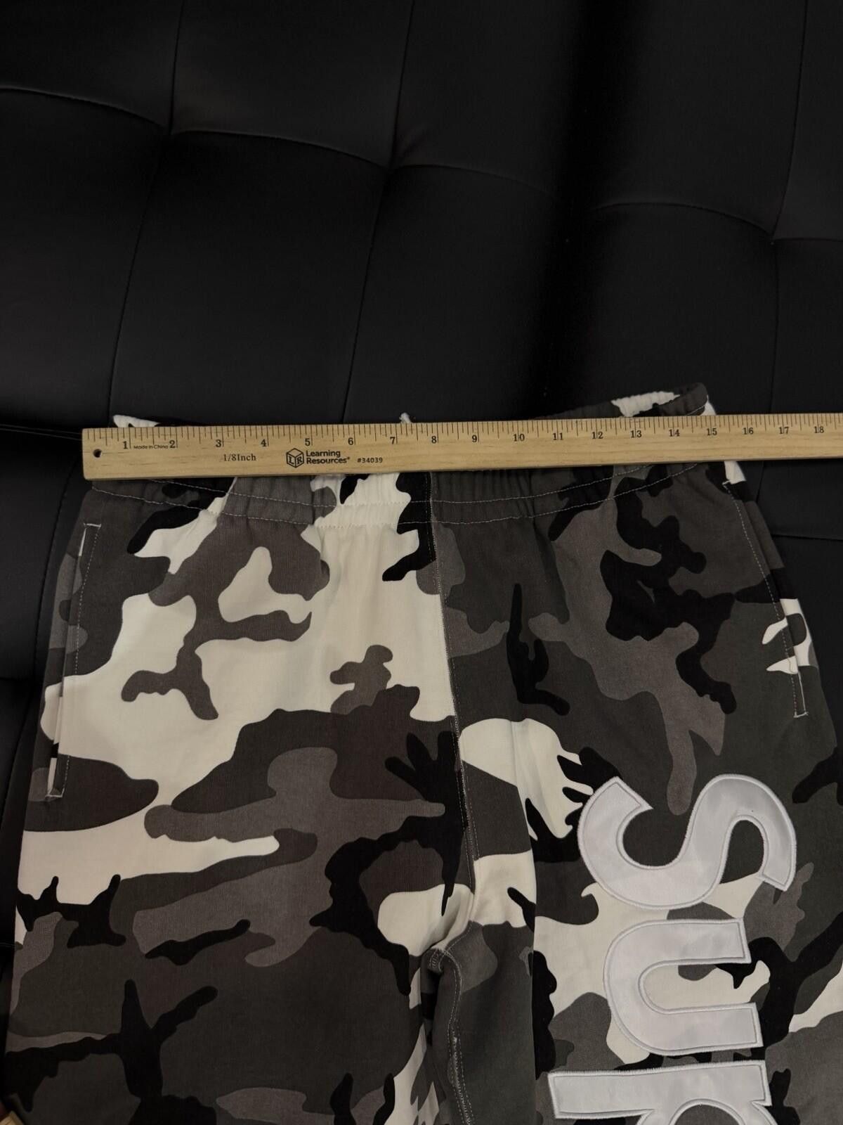 Supreme Supreme Satin Logo Sweatpant Snow Camo SS26 Men’s Size Small Size US 30 / EU 46 - 7 Thumbnail