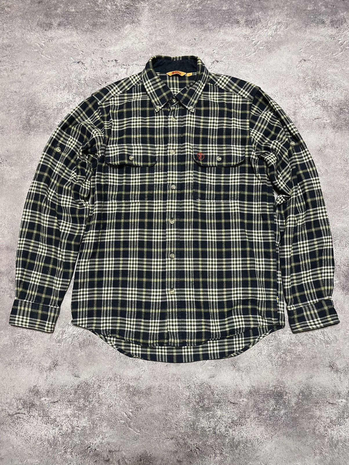 Fjallraven Fjallraven up button Duck shirt Size US M / EU 48-50 / 2 - 1 Thumbnail