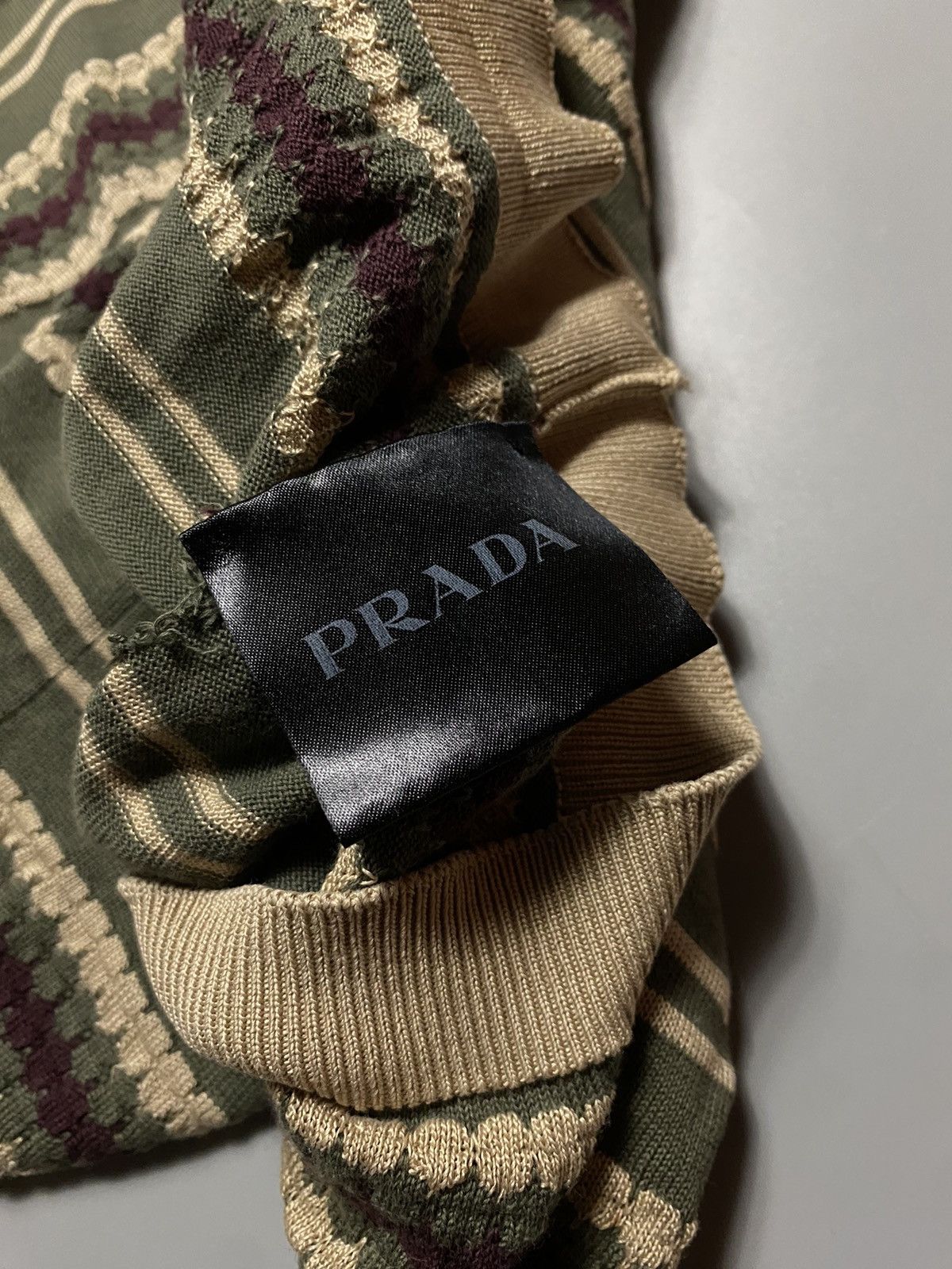 Prada ❗️PRADA RARE KNIT T-SHIRT Size M / US 6-8 / IT 42-44 - 4 Thumbnail