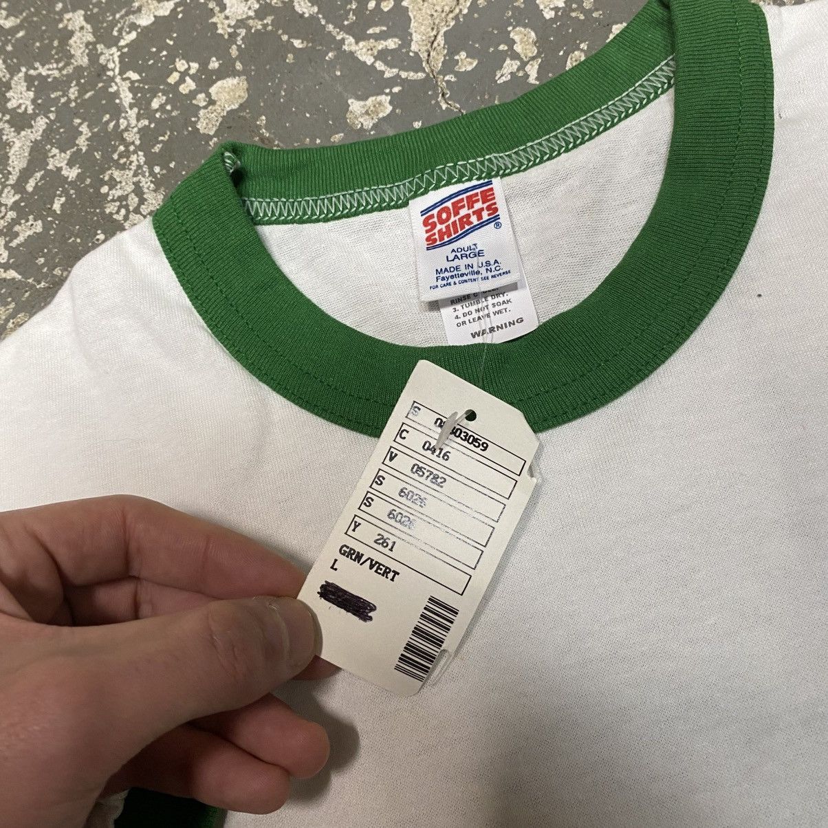 Vintage Vintage Skate KickFlip Green Ringer Tshirt Urban Outfitter Size US L / EU 52-54 / 3 - 5 Thumbnail