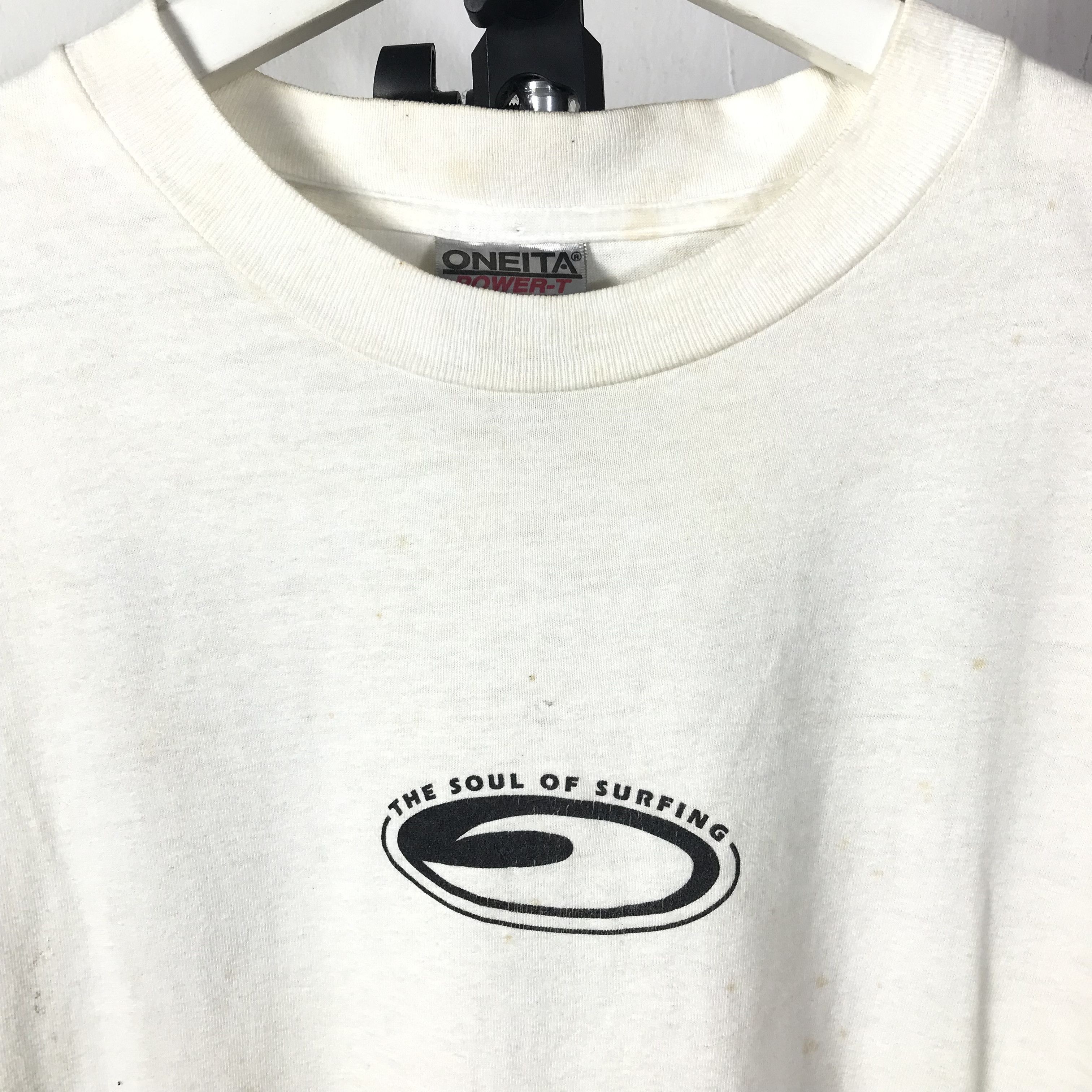 Vintage Vintage LOCAL MOTION T Shirt Girl Surfing Size US L / EU 52-54 / 3 - 6 Thumbnail
