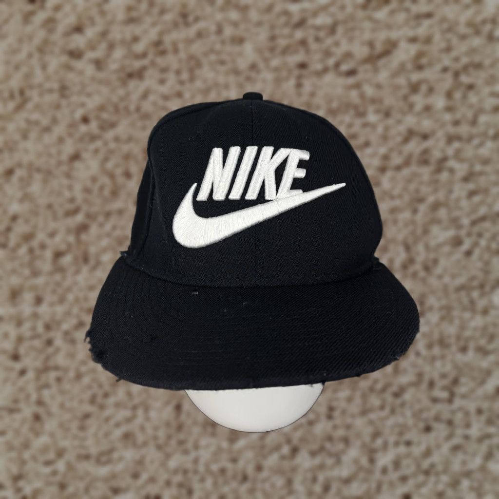 Nike Nike True Hat Cap Snap Back Adult One Size Black Cotton Polyester Wool Outdoors Cap Hat Mens Black Outdoor Sports 90s Size ONE SIZE - 1 Thumbnail