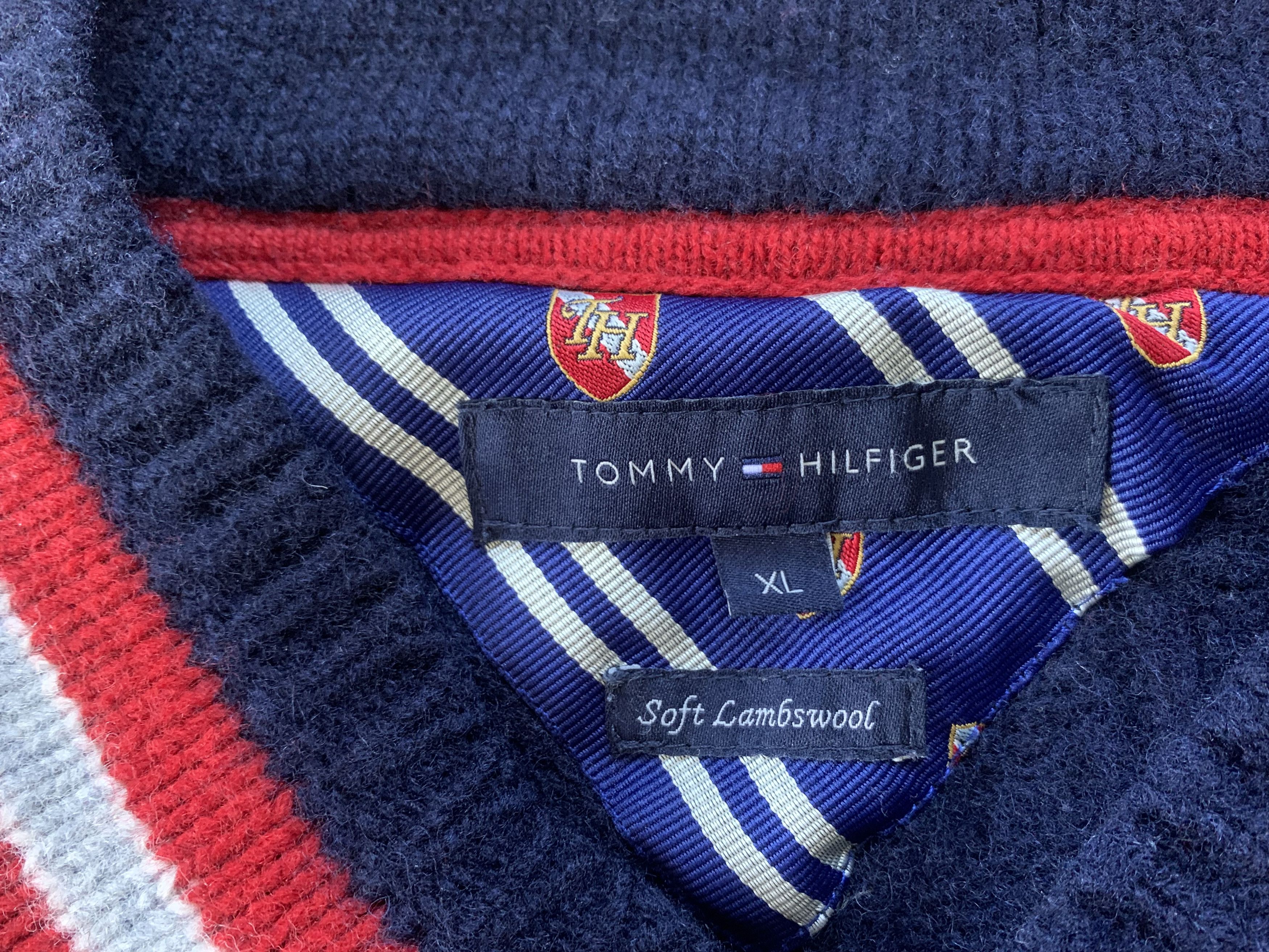 Tommy Hilfiger Mens Tommy Hilfiger Cable Knit V Neck Lambswool Jumper Size US XL / EU 56 / 4 - 8 Thumbnail