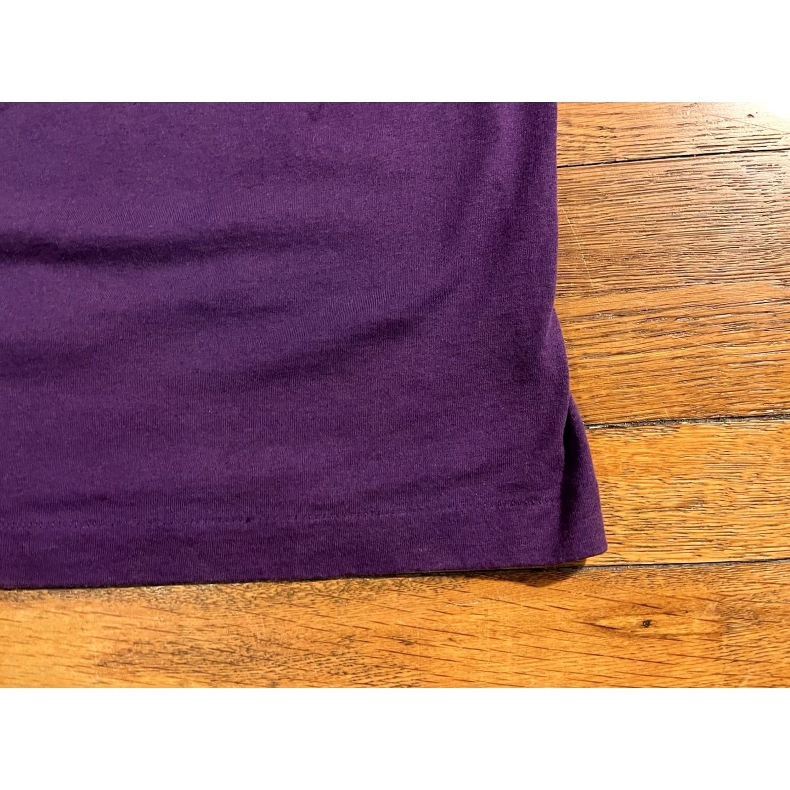 Fruit Of The Loom VINTAGE Dog Hair Everywhere Shirt Men’s L Purple Fruit Of The Loom Best 90s Logo Graphic Print T-Shirt Size US L / EU 52-54 / 3 - 6 Thumbnail
